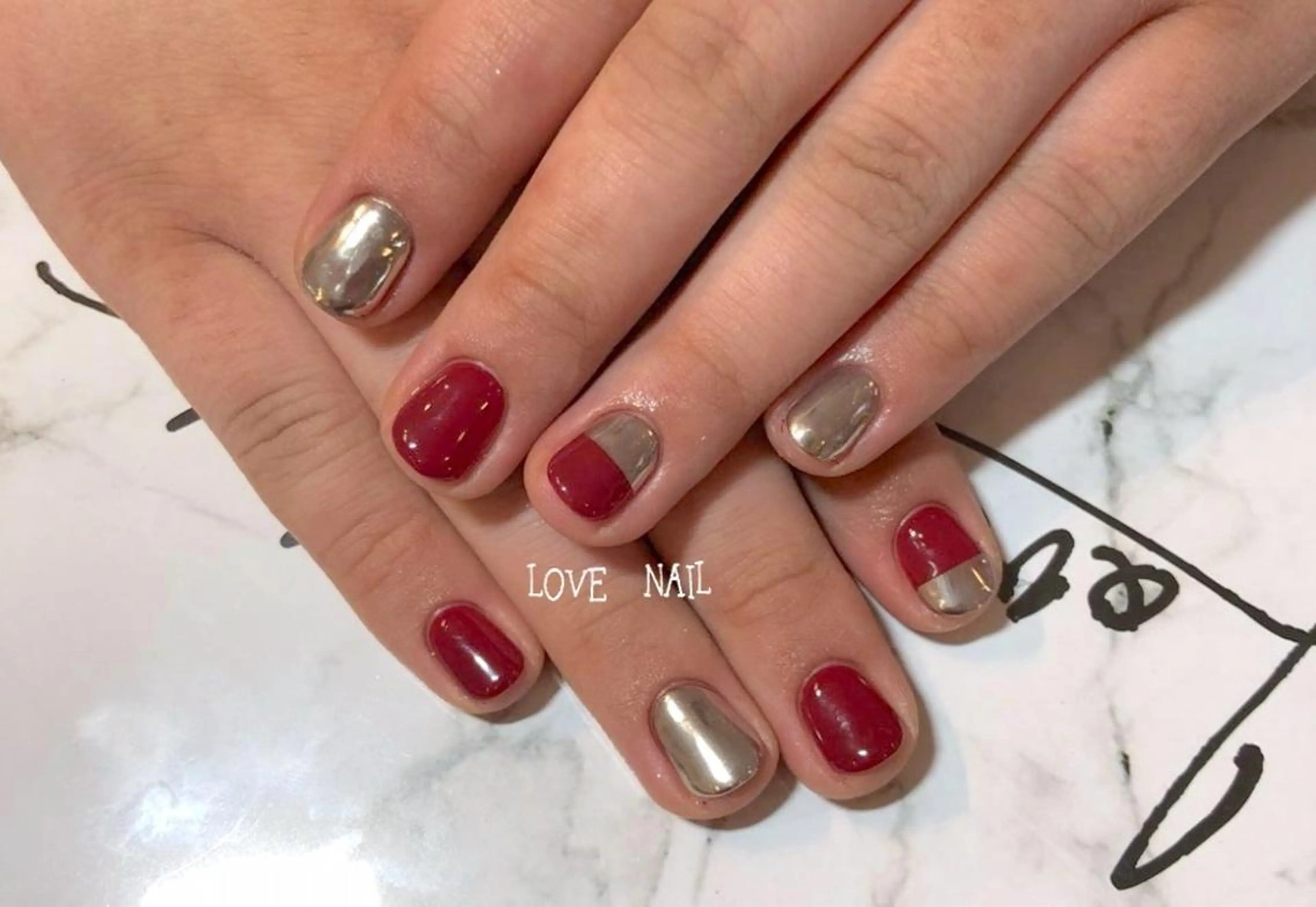 ネイル 持ち込み ハンドネイル LOVE NAIL 💕Sonoのネイルデザイン