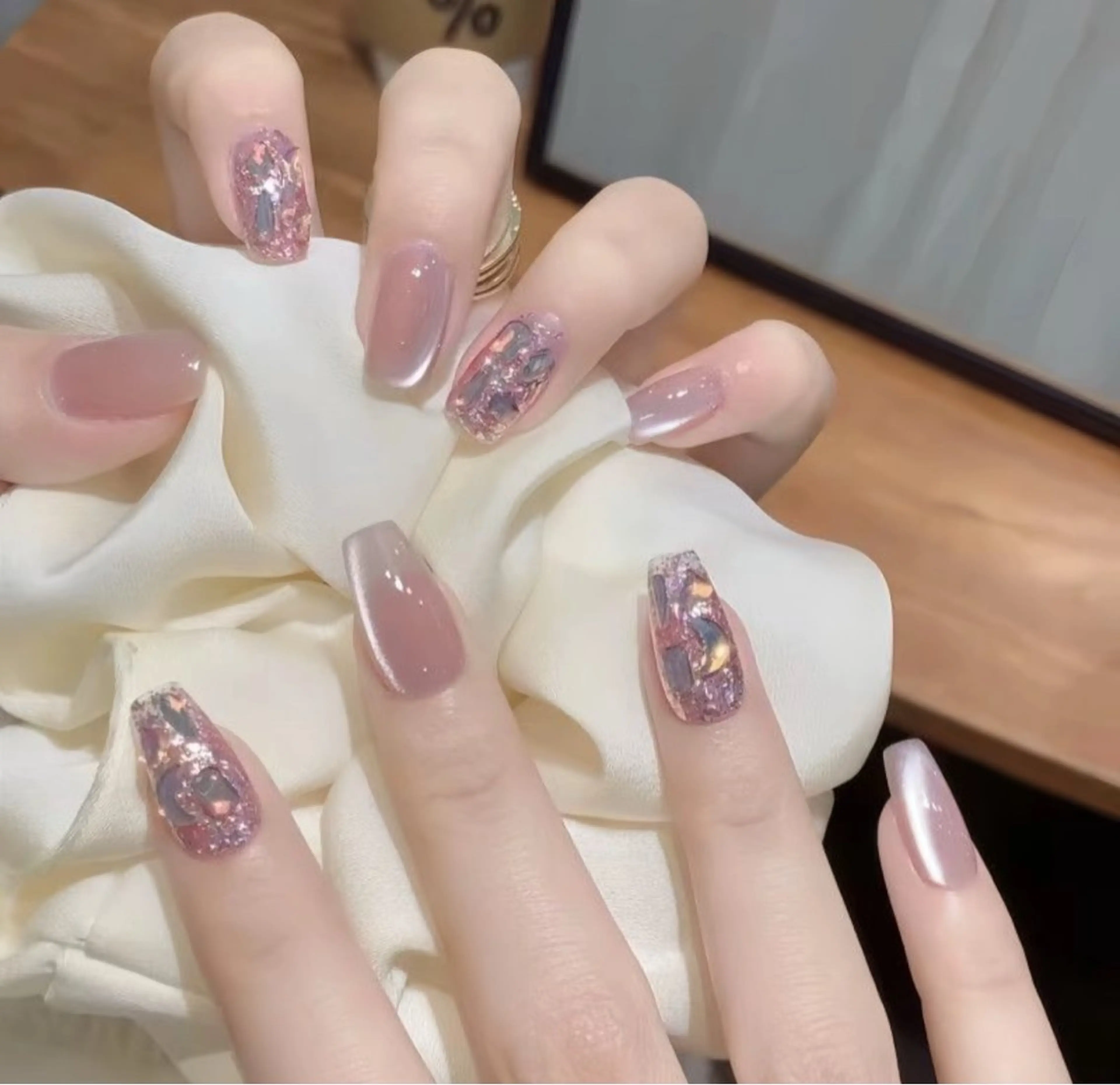 ネイル ジェルネイル キラキラネイル マグネットネイル シンプルネイル ハンドネイル MIYUKI Salonのネイルデザイン