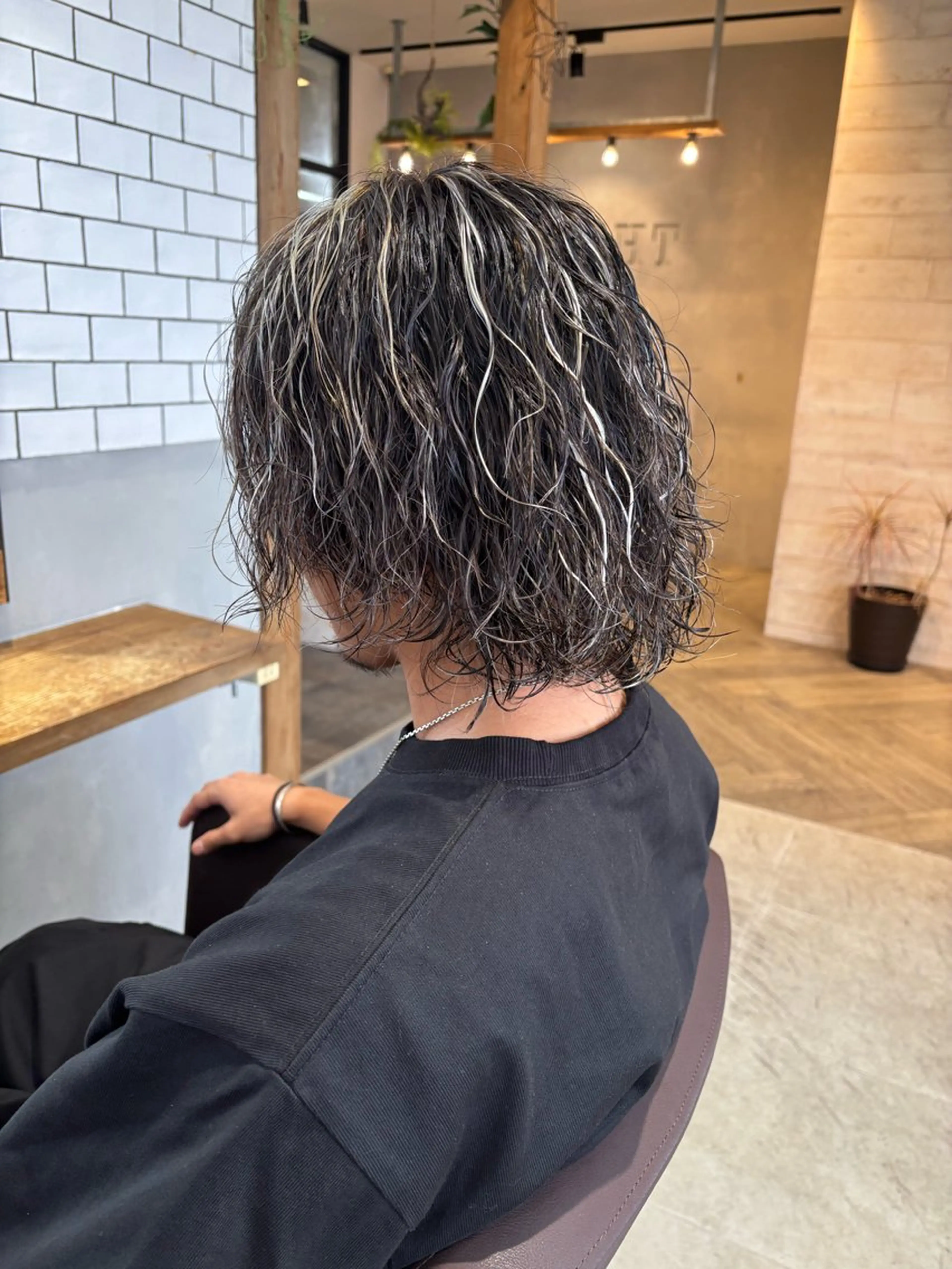 セミロング ハイライト 菊地 優斗のヘアスタイル