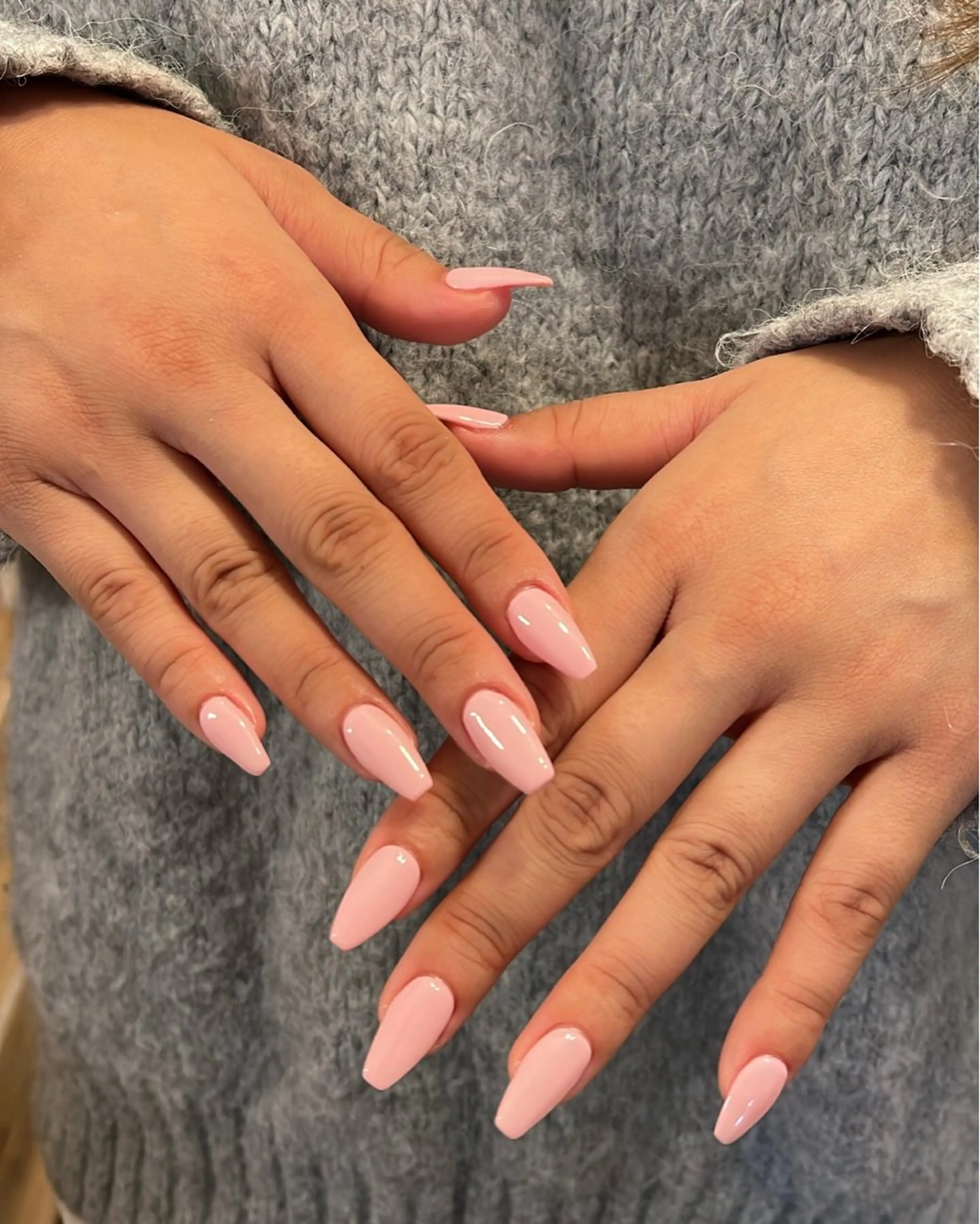 ネイル ハンドネイル フットネイル ハンドケア Nes.Nail所属・Miyagi Asamiのネイルデザイン