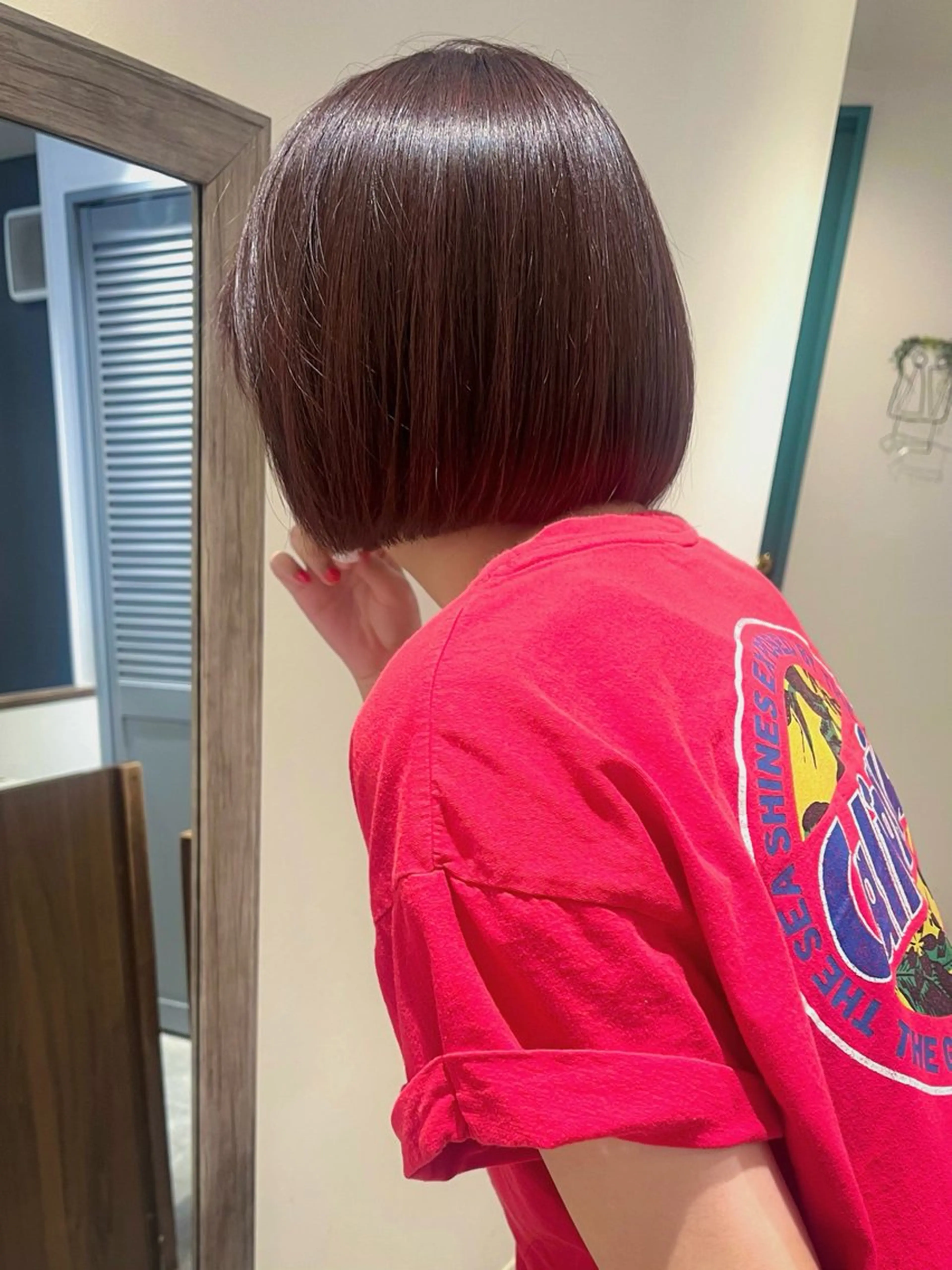 ショート カラー カット 縮毛矯正 切りっぱなしボブ ×顔周り🌷江梨🍎のヘアスタイル