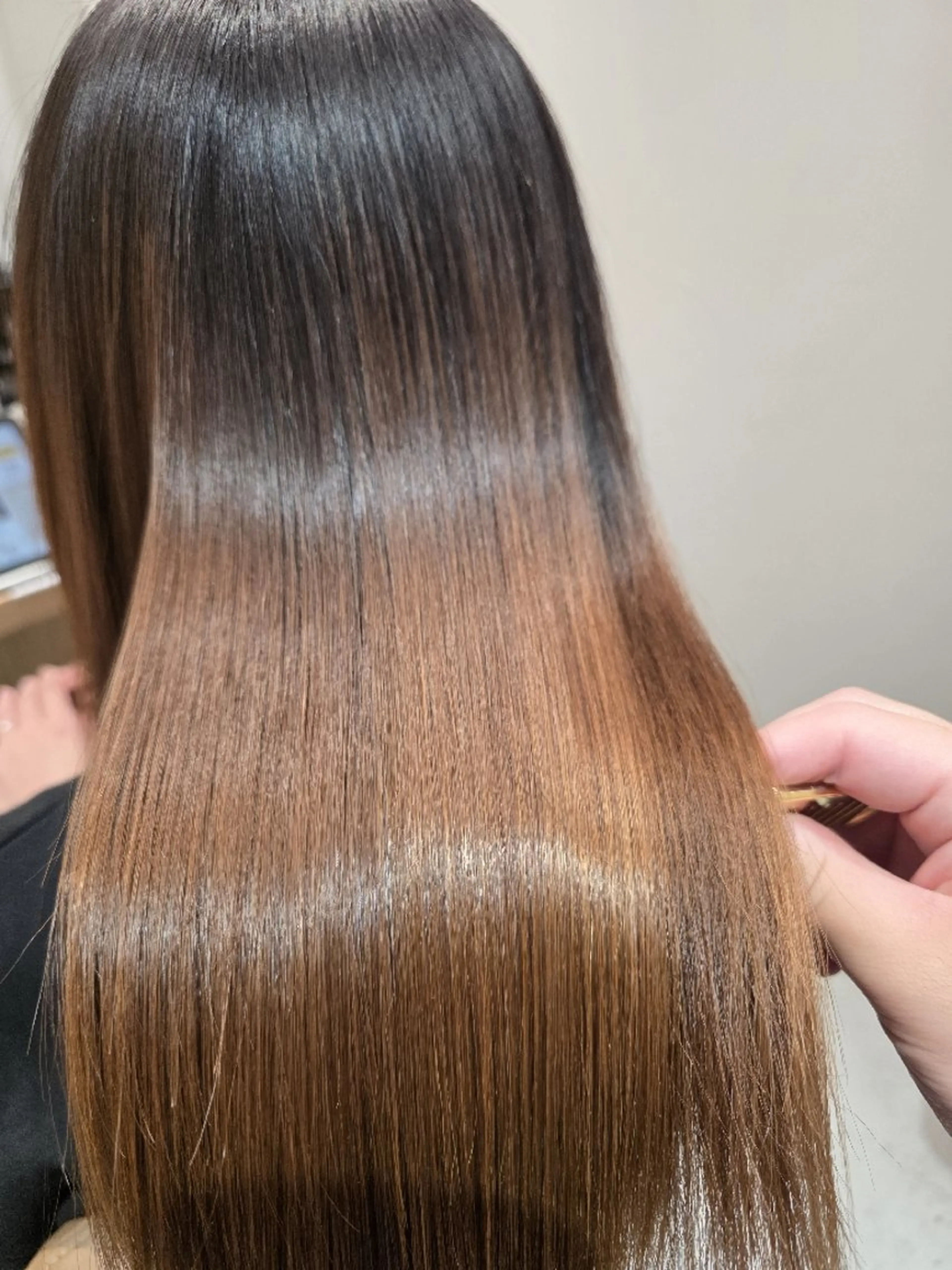 ロング ヘアカラー トリートメント ヘッドスパ 艶髪矯正/透感カラー 齊藤謙介のヘアスタイル