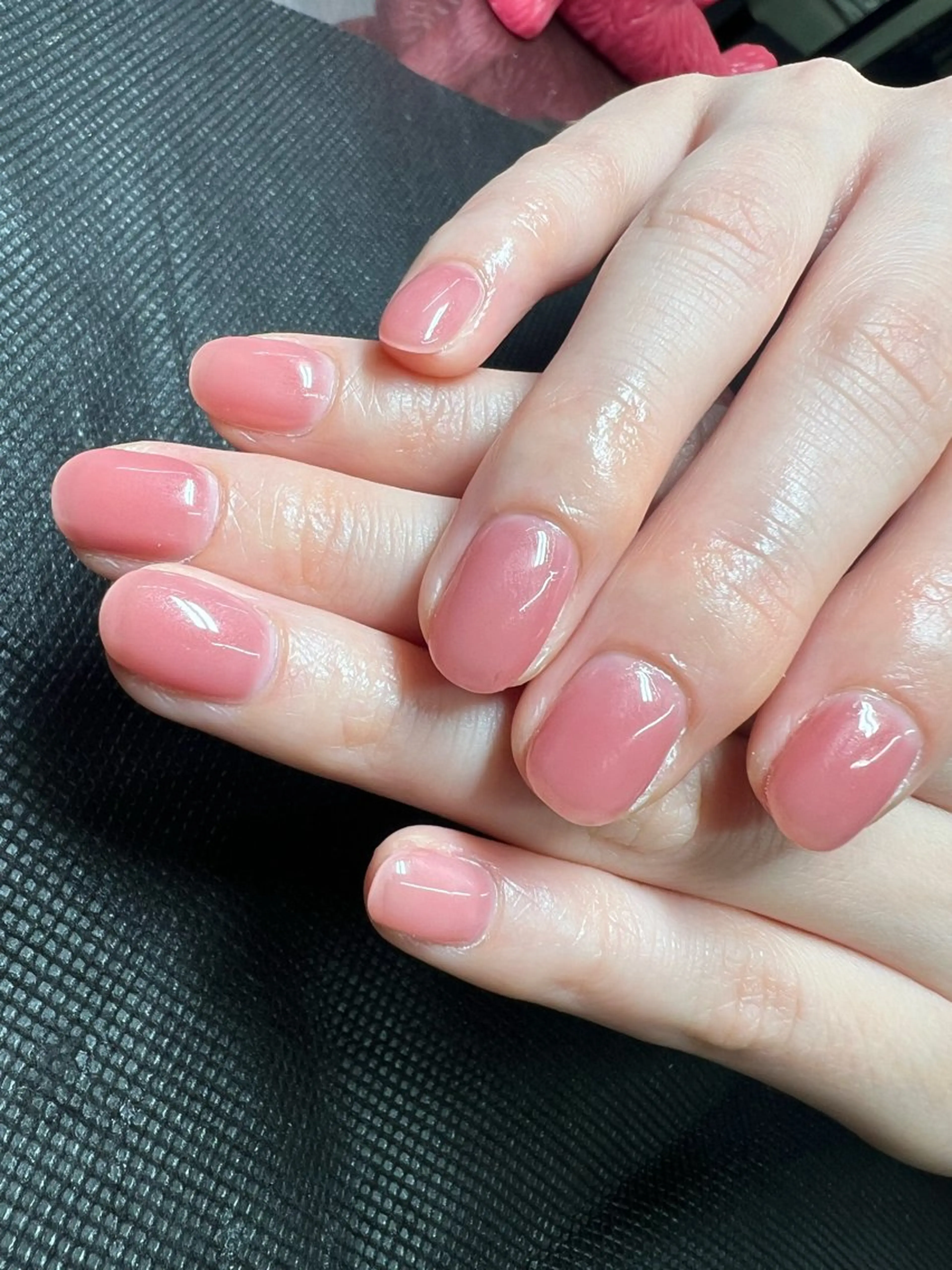 ネイル Emiネイルサロン＆スクール所属・Yui ゆいのネイルデザイン