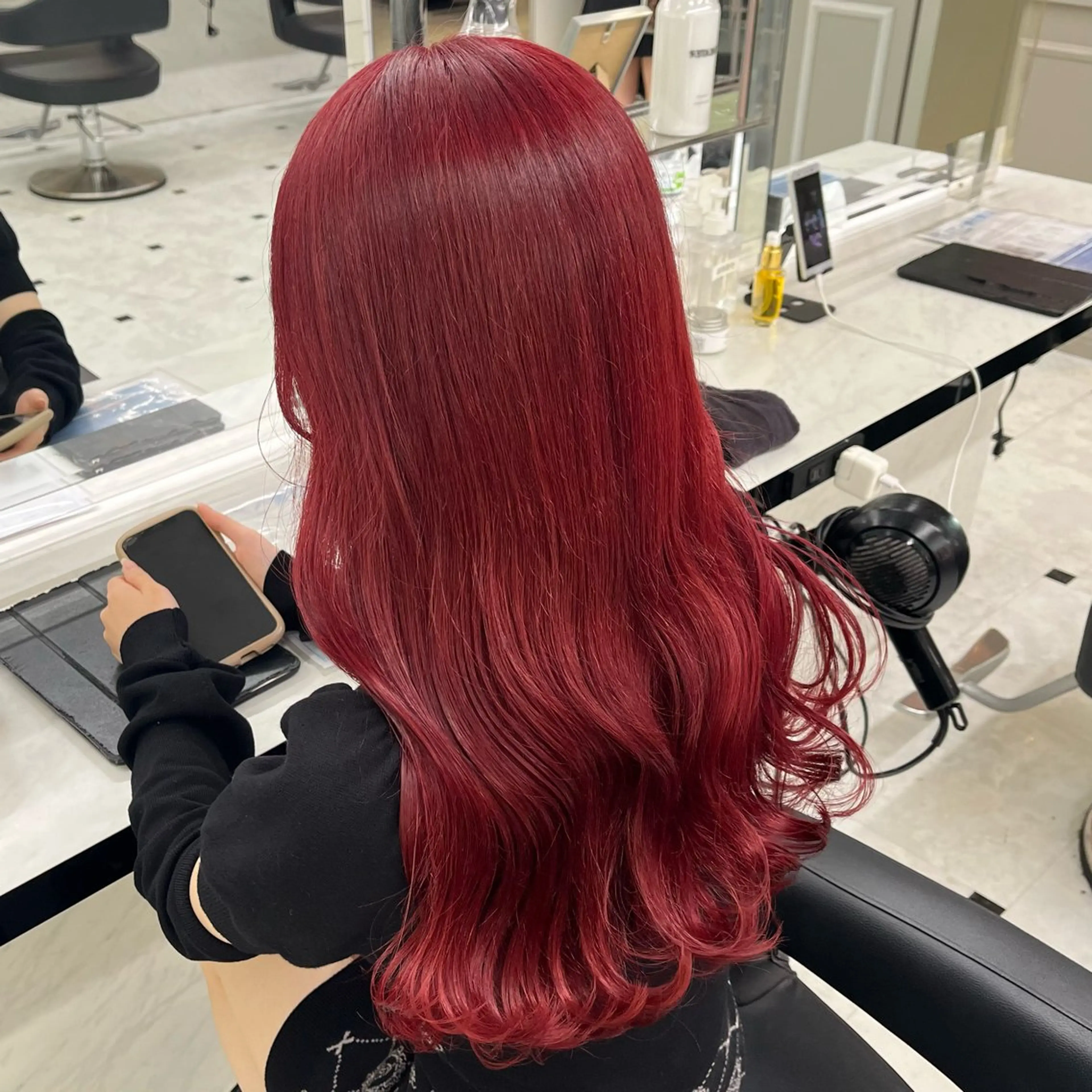 セミロング カラー ヘアアレンジ 🍒透明感カラー🌨 🥕ハイトーンカラーのヘアスタイル