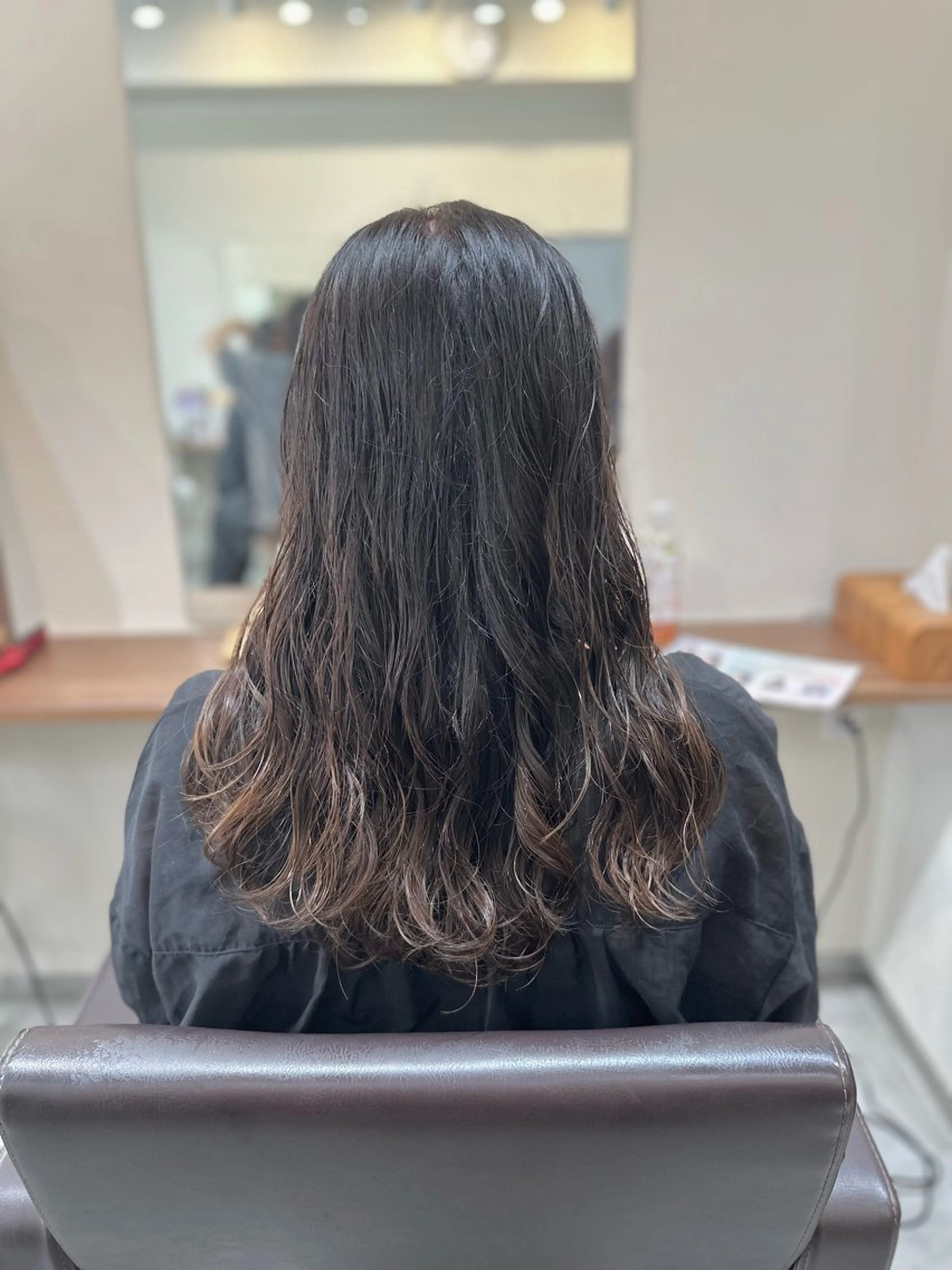 セミロング カラー パーマ カット ヘアカラー パーマ トリートメント 小顔カット✨ 透明感カラー✨kyoのヘアスタイル