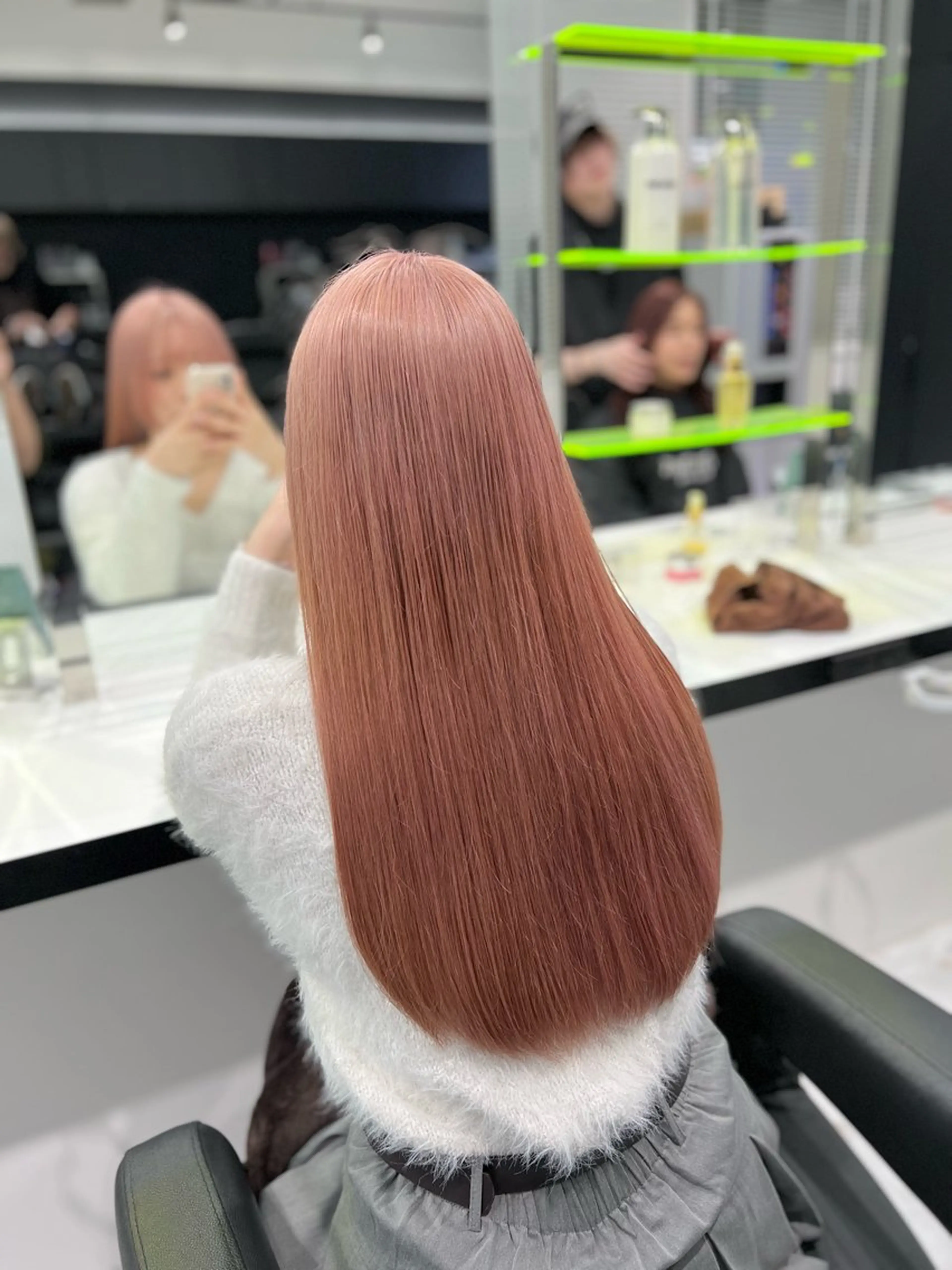 セミロング カラー ヘアカラー トリートメント ヘアセット お客様満足No.1 🌈Neneのヘアスタイル