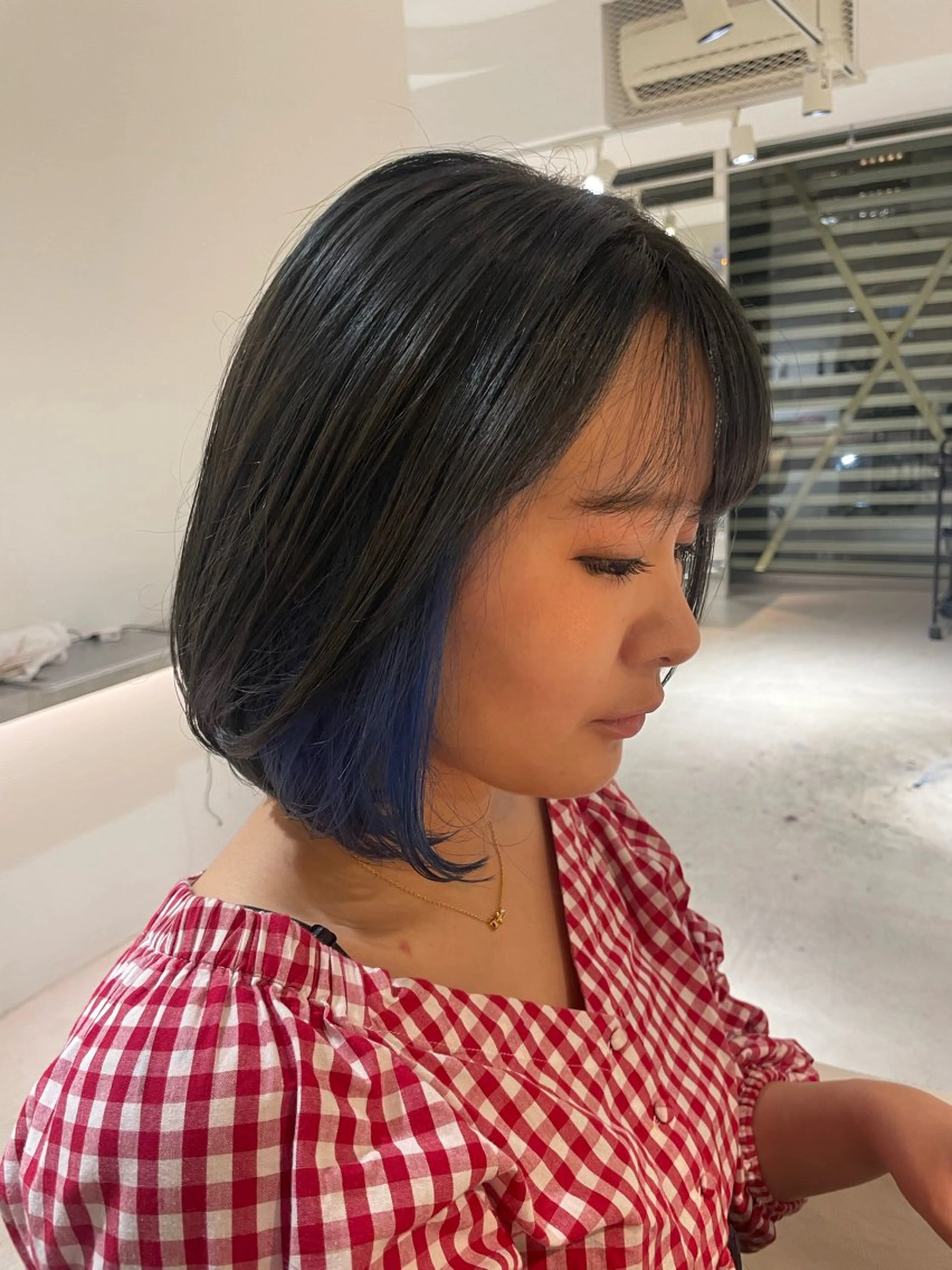ショート カラー イヤリングカラー インナーカラー ヘアカラー ✨髪のソムリエ✨ 岩川和生（店長）🦄のヘアスタイル