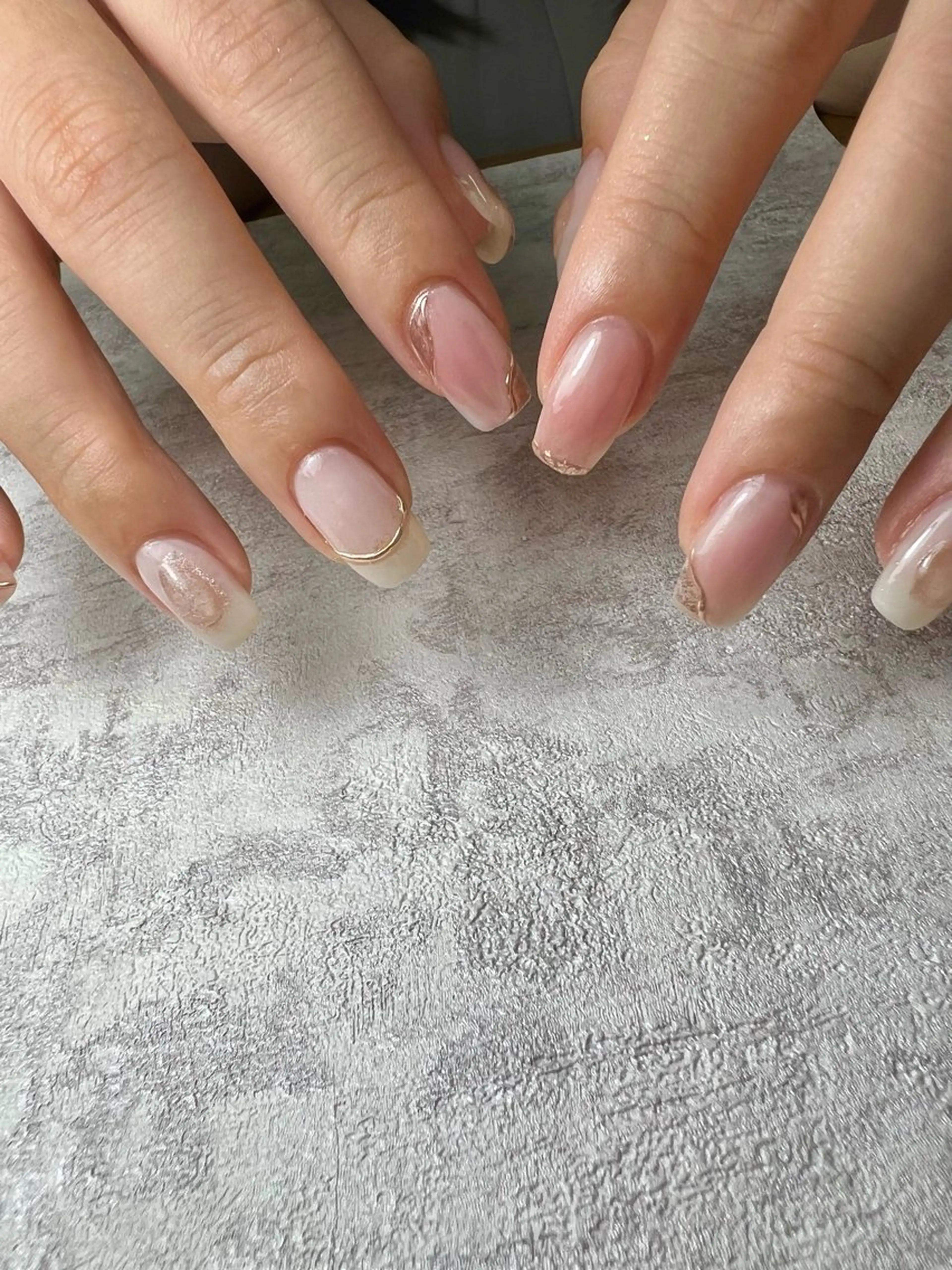 ネイル ジェルネイル 持ち込み ニュアンスネイル オフィスネイル パラジェル flowers nailのネイルデザイン