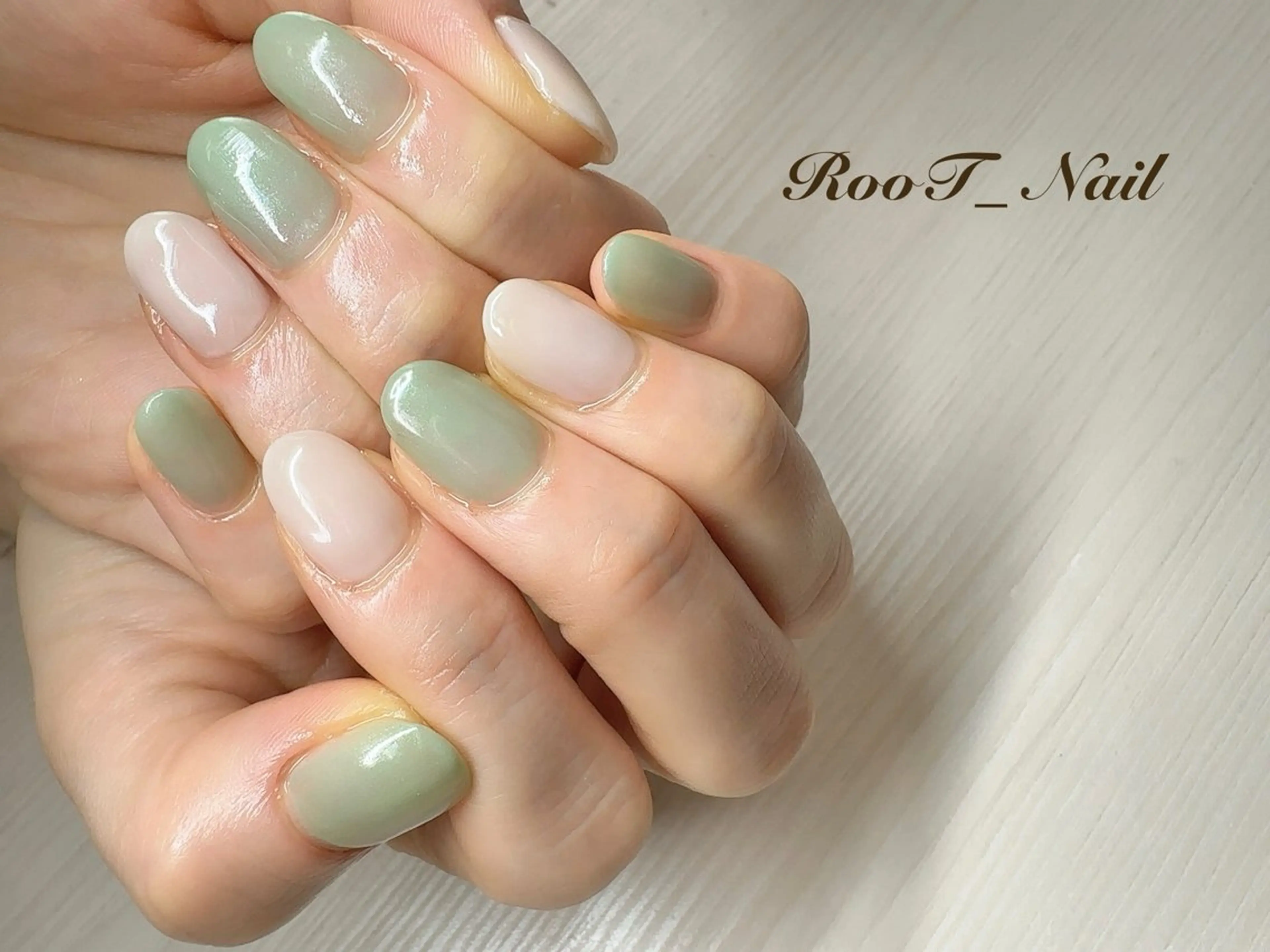 ネイル ハンドネイル RooT Nailのネイルデザイン