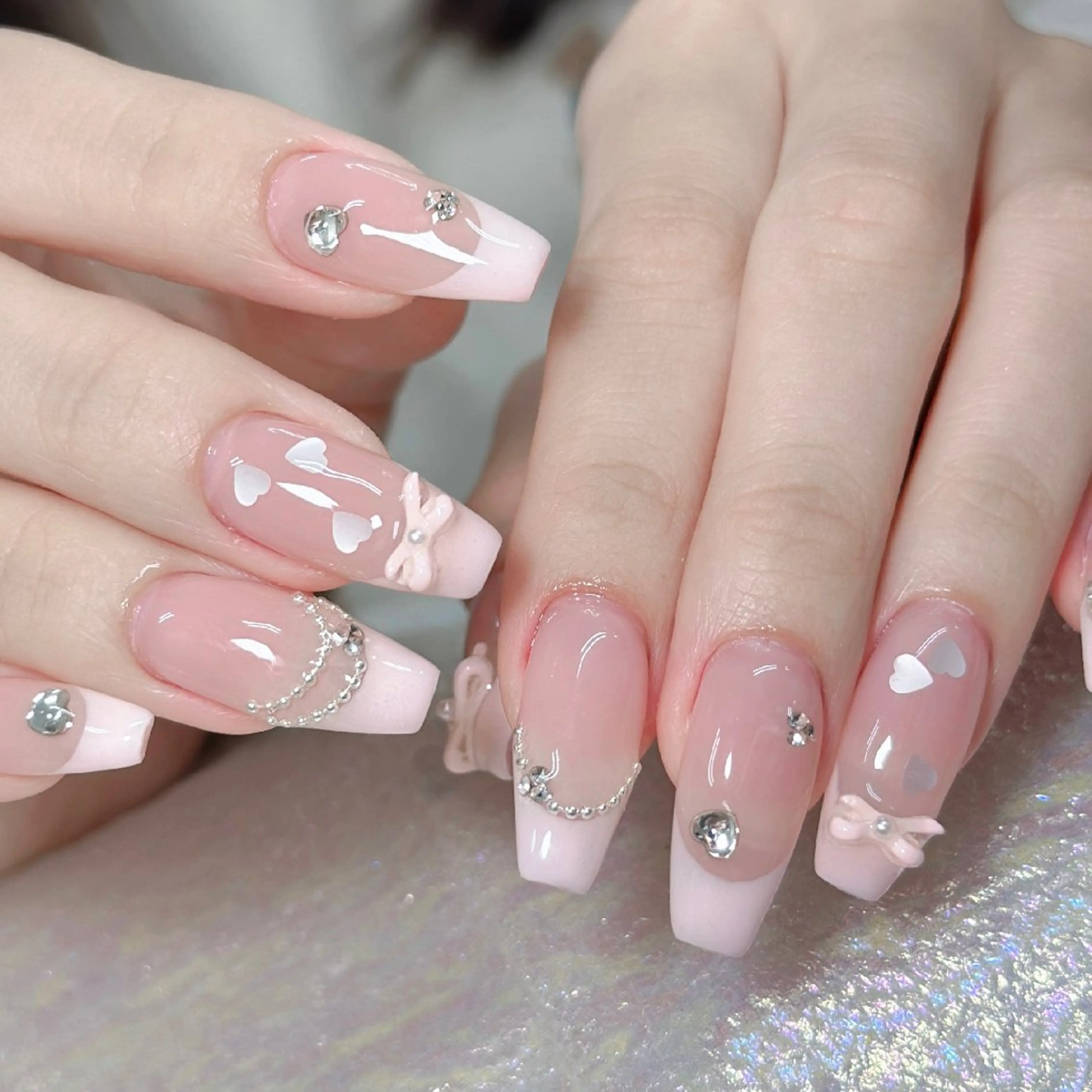ネイル ハンドネイル Queens みなみのネイルデザイン