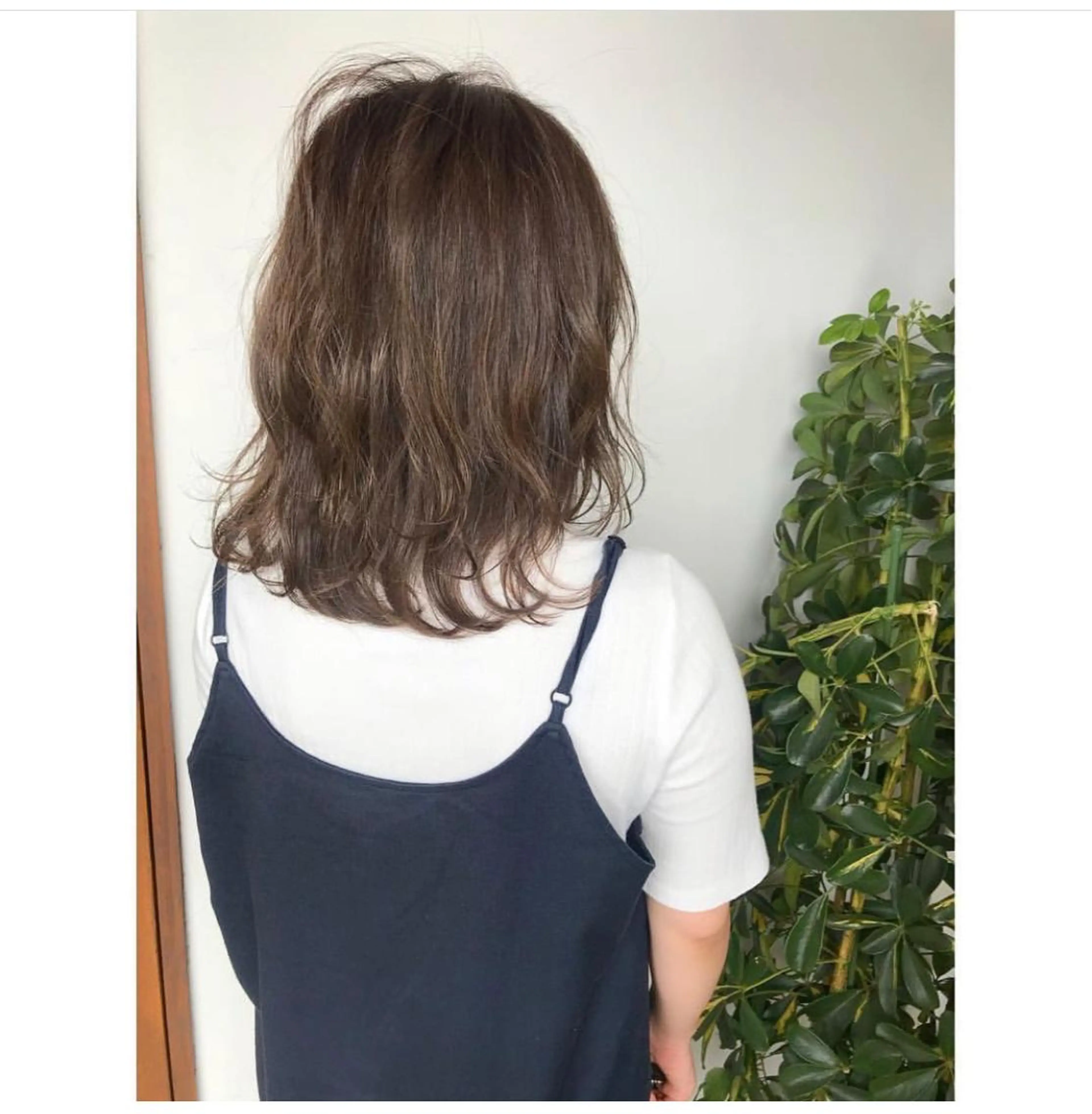 ミディアム カラー ベージュカラー 船津 佳奈美のヘアスタイル