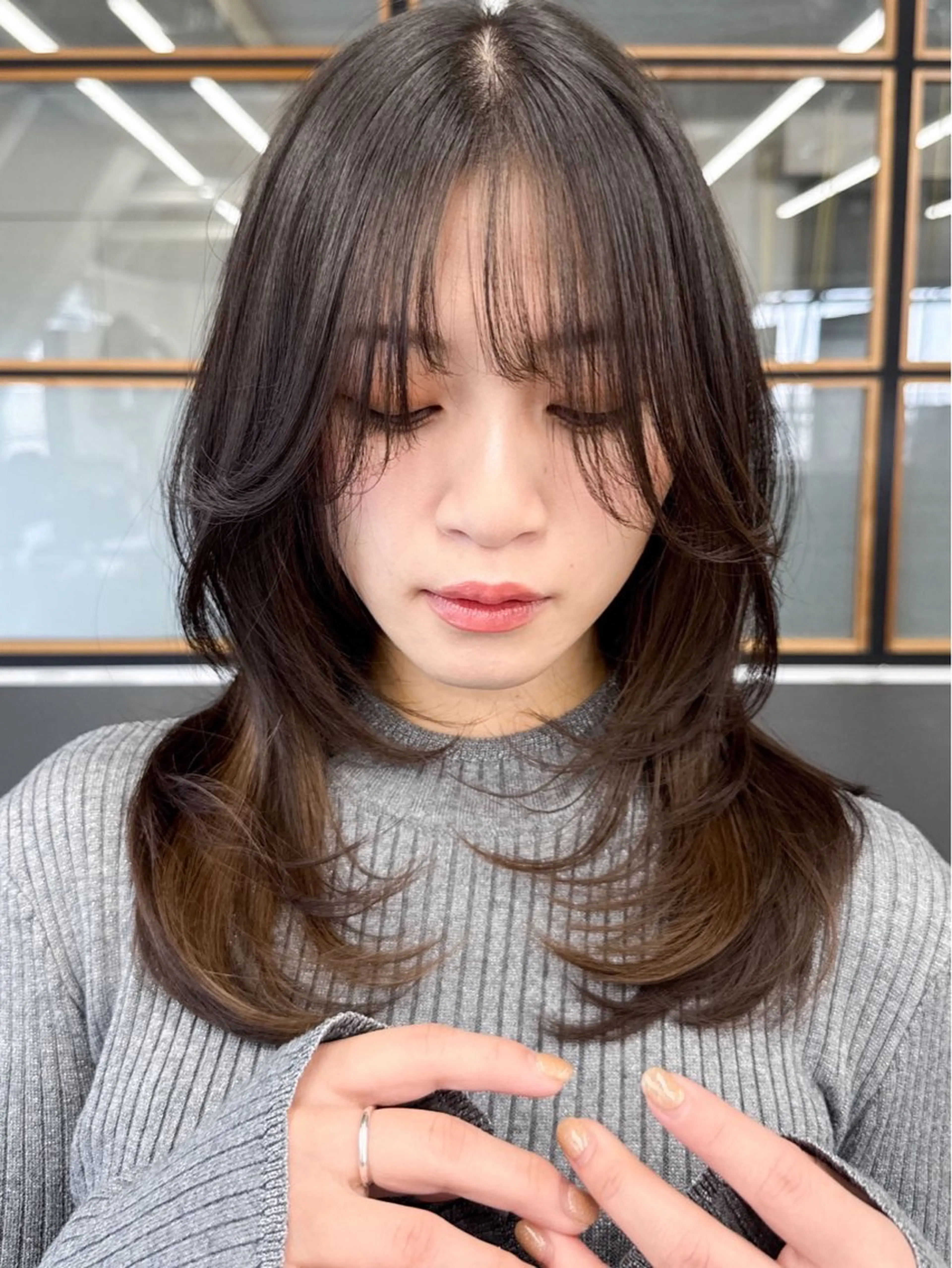ミディアム カット 艶カラー/レイヤー カット✂️近澤瑠以のヘアスタイル