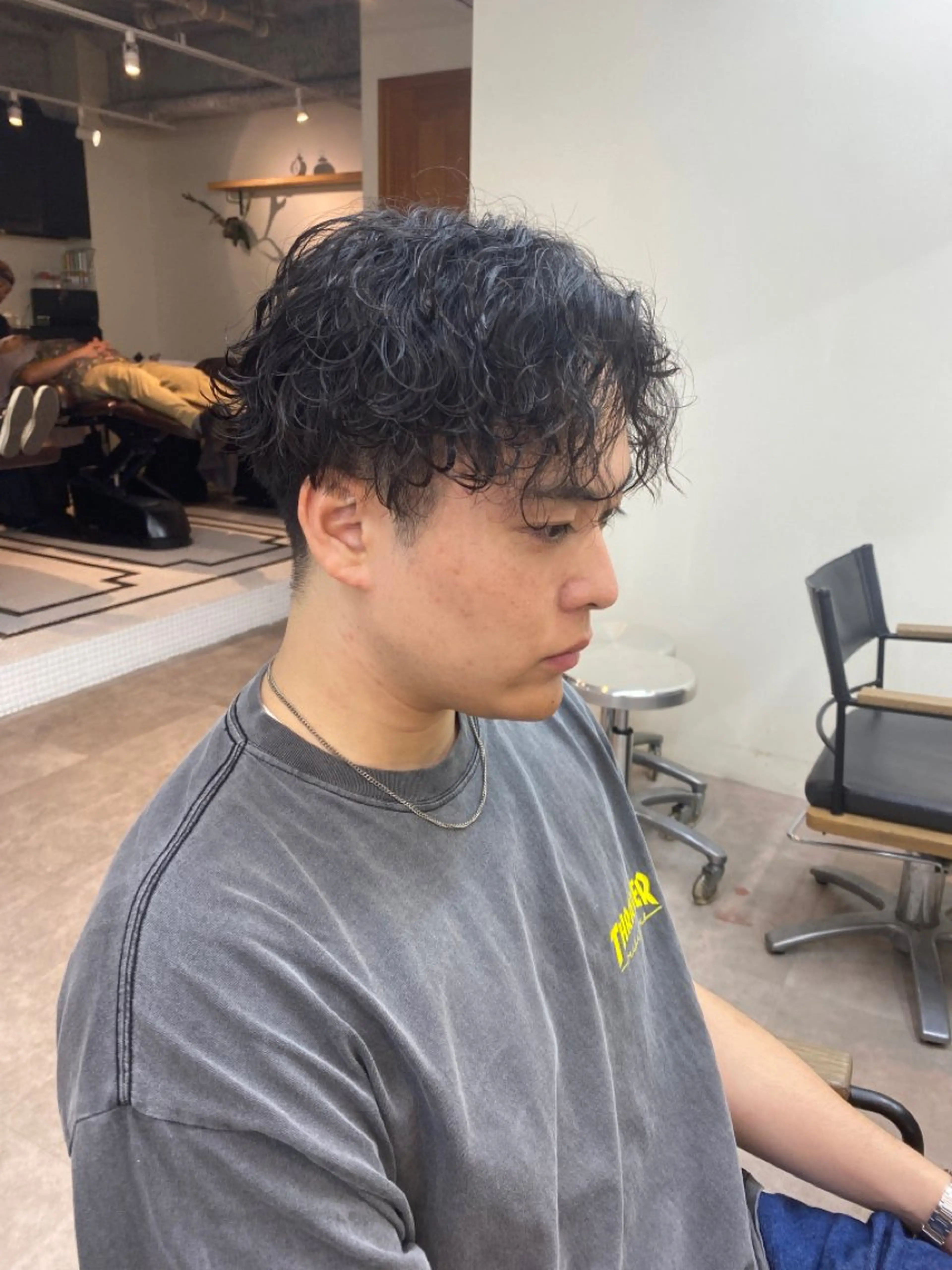 パーマ メンズ メンズパーマ 波巻きパーマ スパイラルパーマ パーマ オリーブカラー🫒 透明感カラーMAOのヘアスタイル