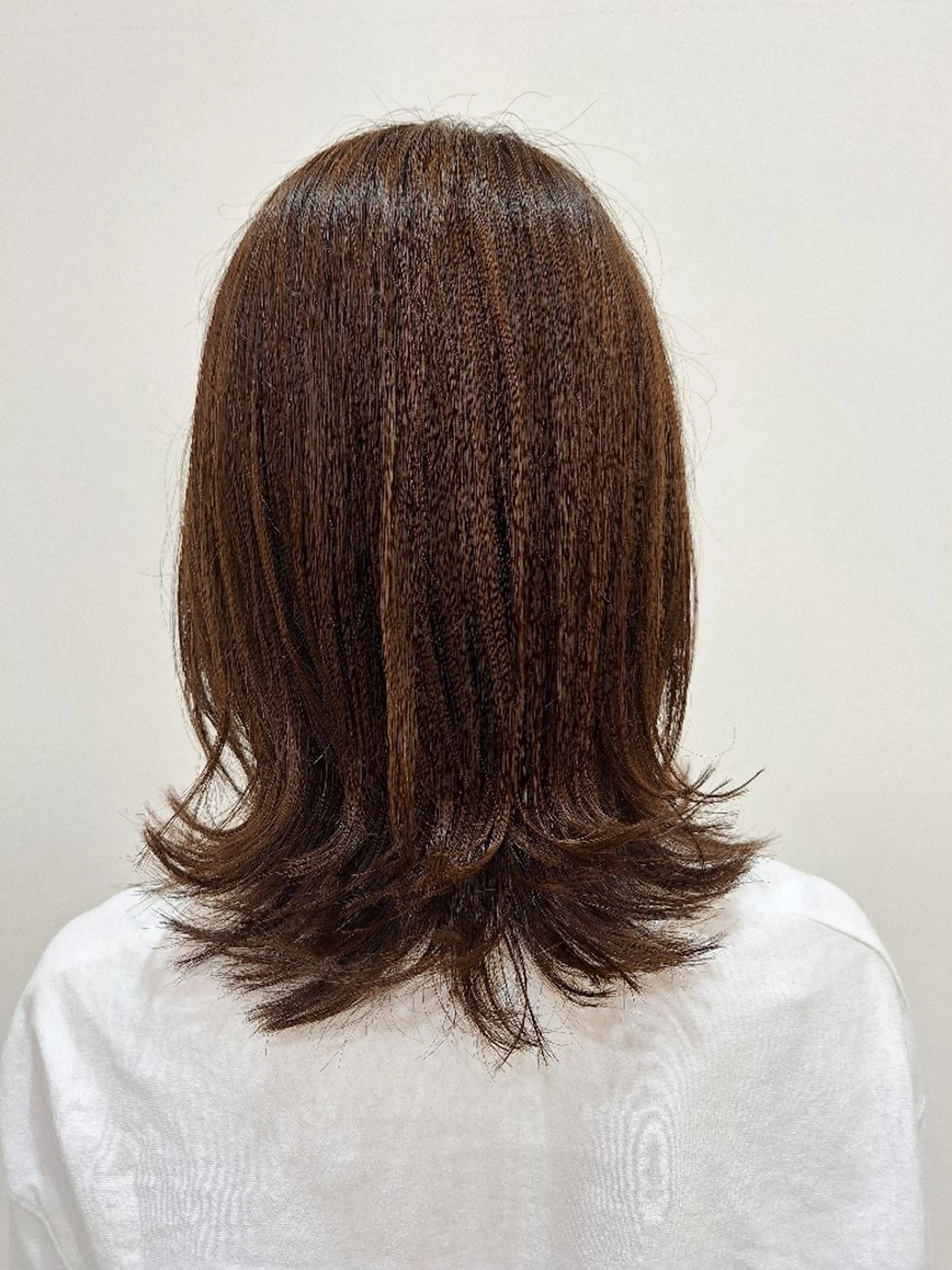 ミディアム レイヤーカット カット vancouncil所属・スズキ ヒロキのヘアスタイル