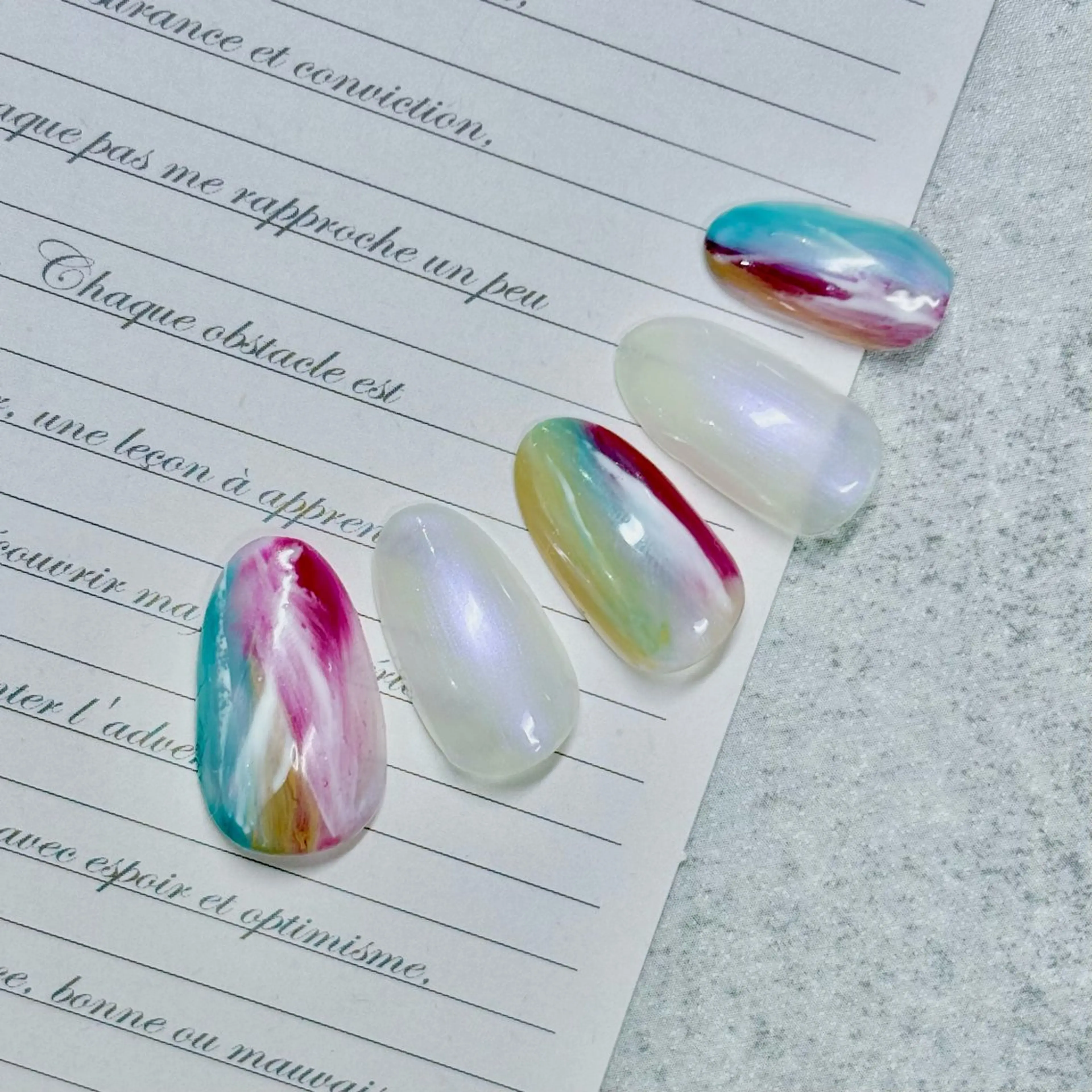 ネイル ジェルネイル オフィスネイル シンプルネイル ハンドネイル みんなのネイルサロン IRiS所属・一人ひとりに寄り添う 施術🌈IRiS🪽のネイルデザイン