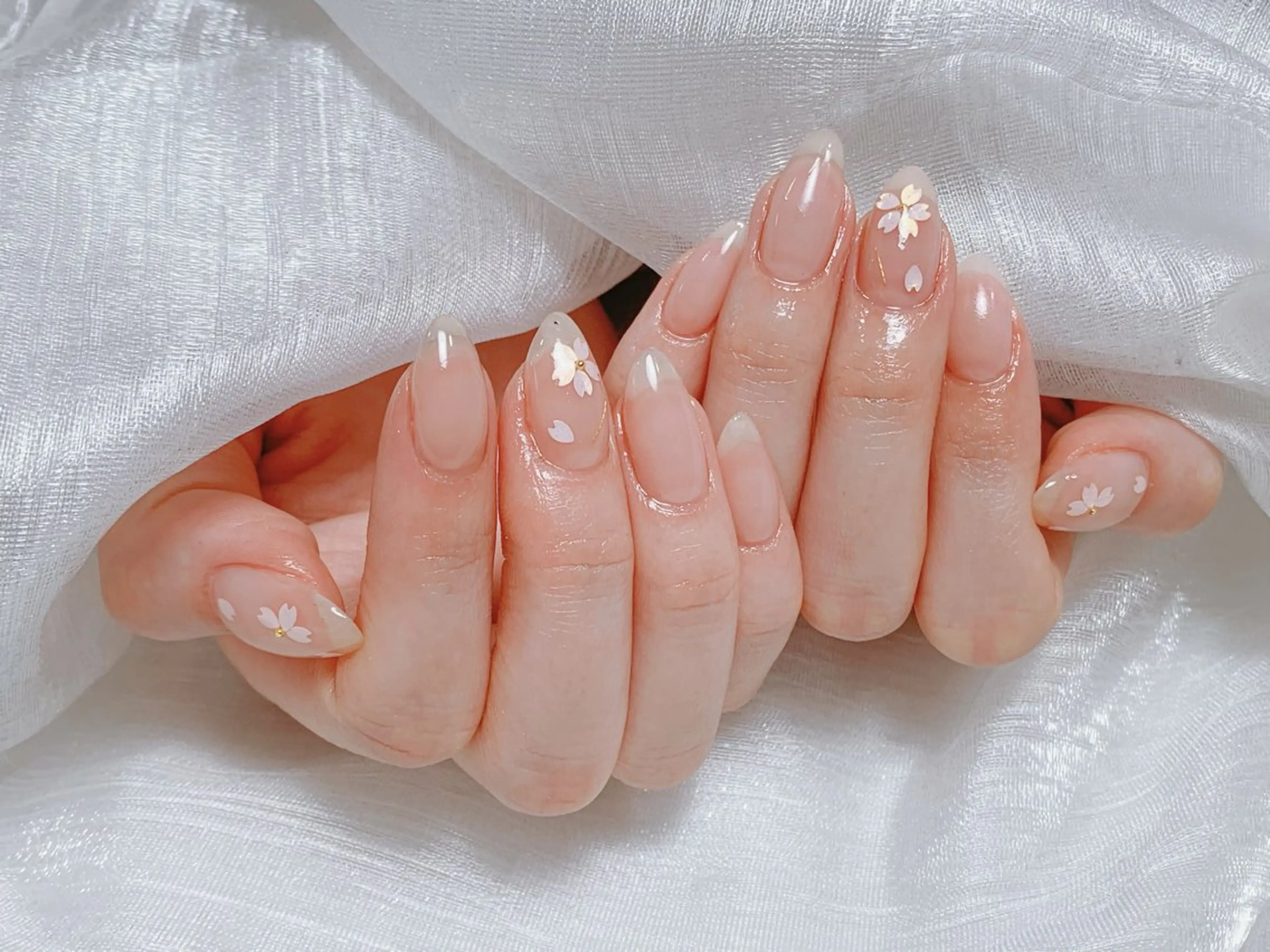 ネイル U·Mi nail salon所属・U·Mi 上野御徒町容のネイルデザイン