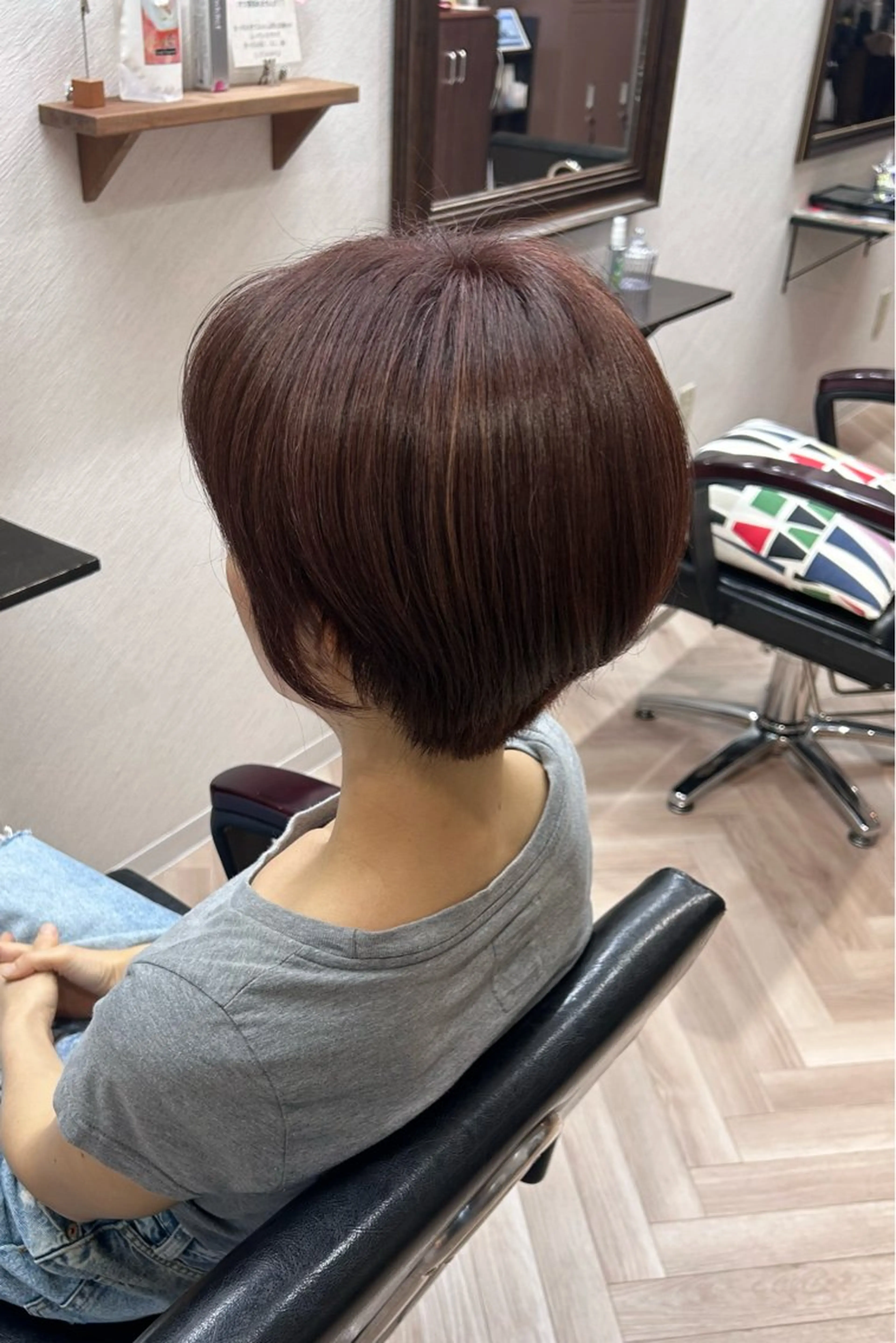 ショート カラー ハイライトカラー ピンクカラー バイオレットカラー ハイライト ヘアカラー flower所属・原田 歩実のヘアスタイル