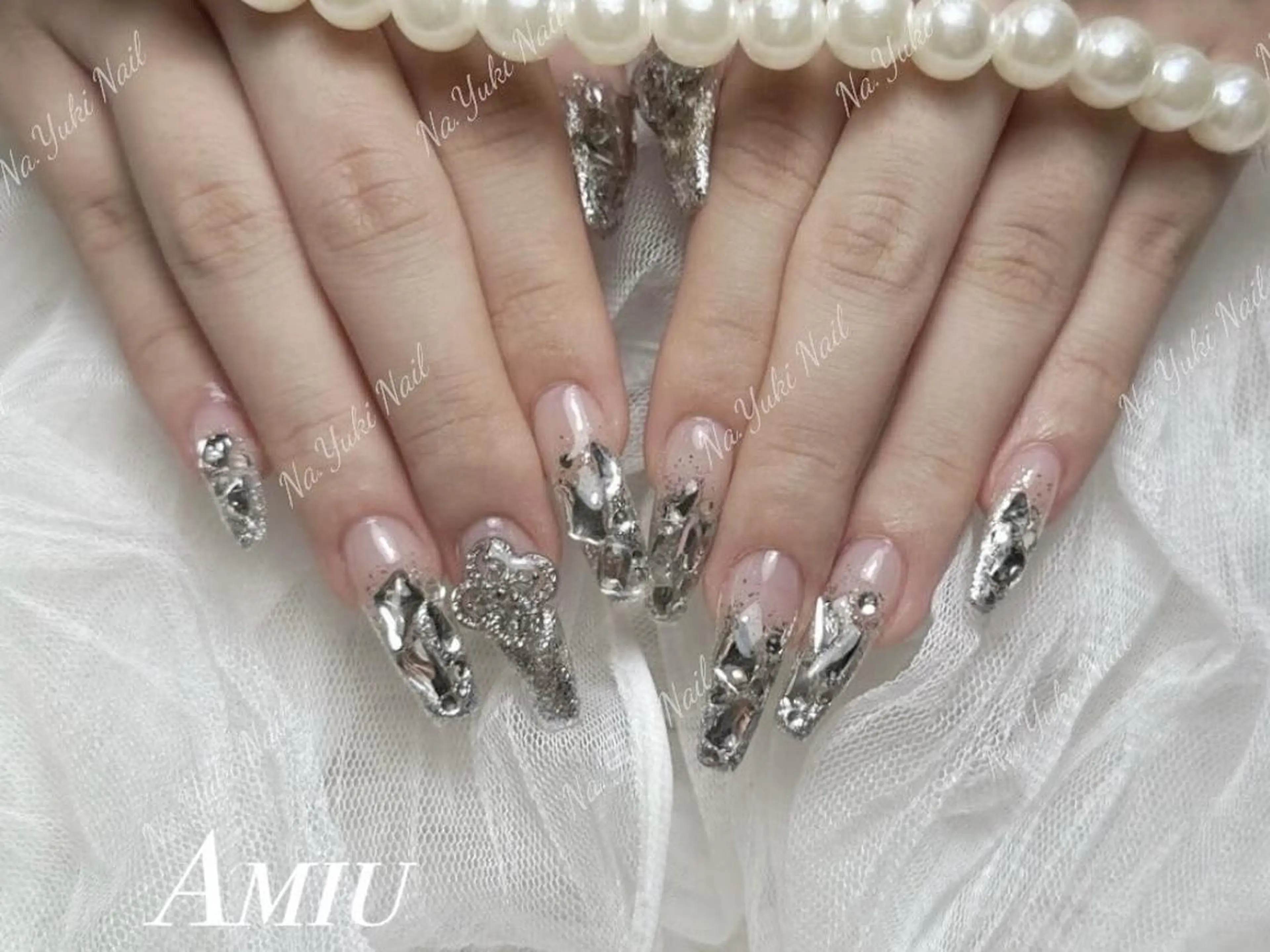 ネイル Queenie 🦋のネイルデザイン