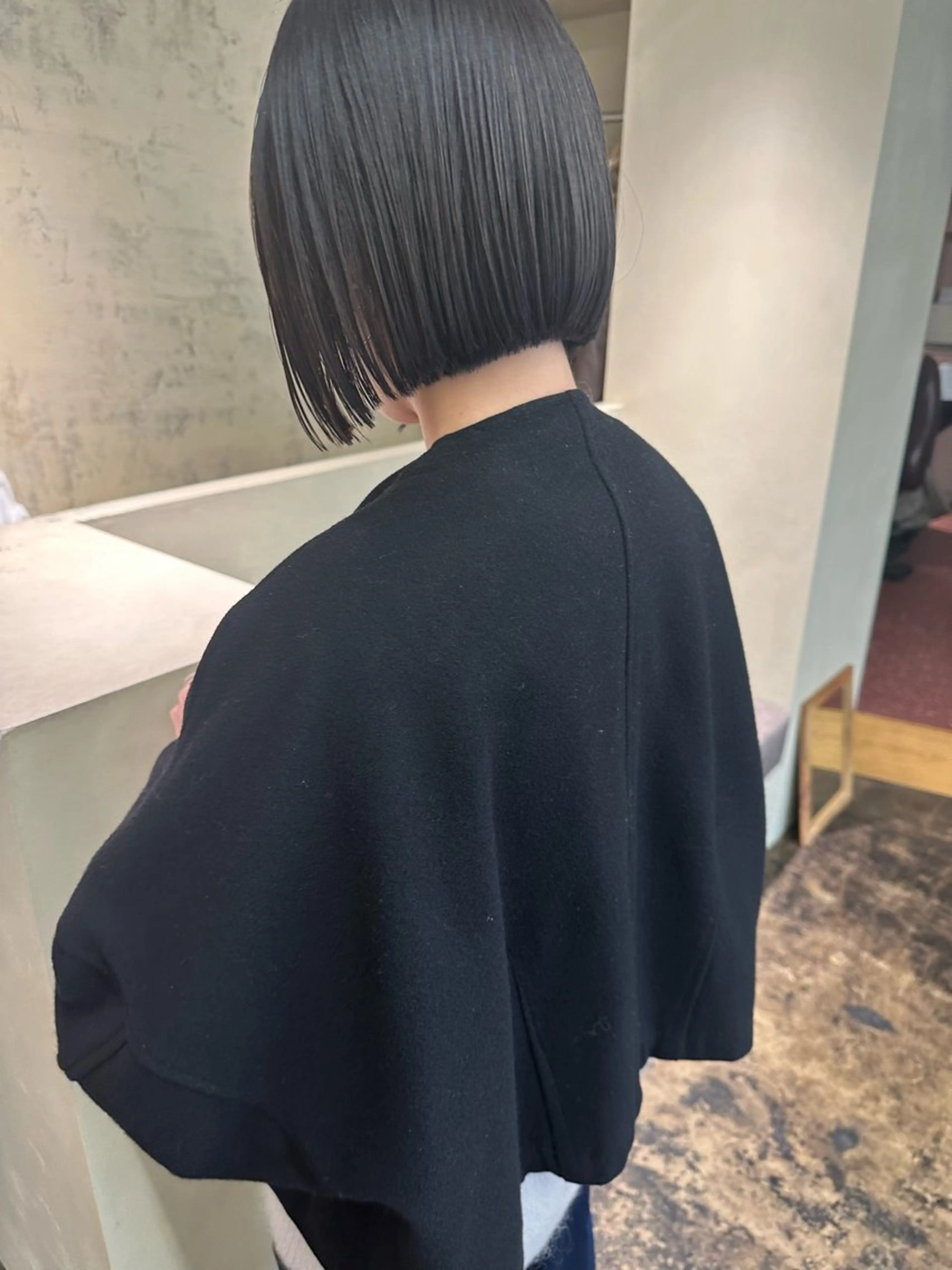 ショート カラー ボブ カット ヘアカラー yupi🐈‍⬛ ベージュ/レイヤーのヘアスタイル