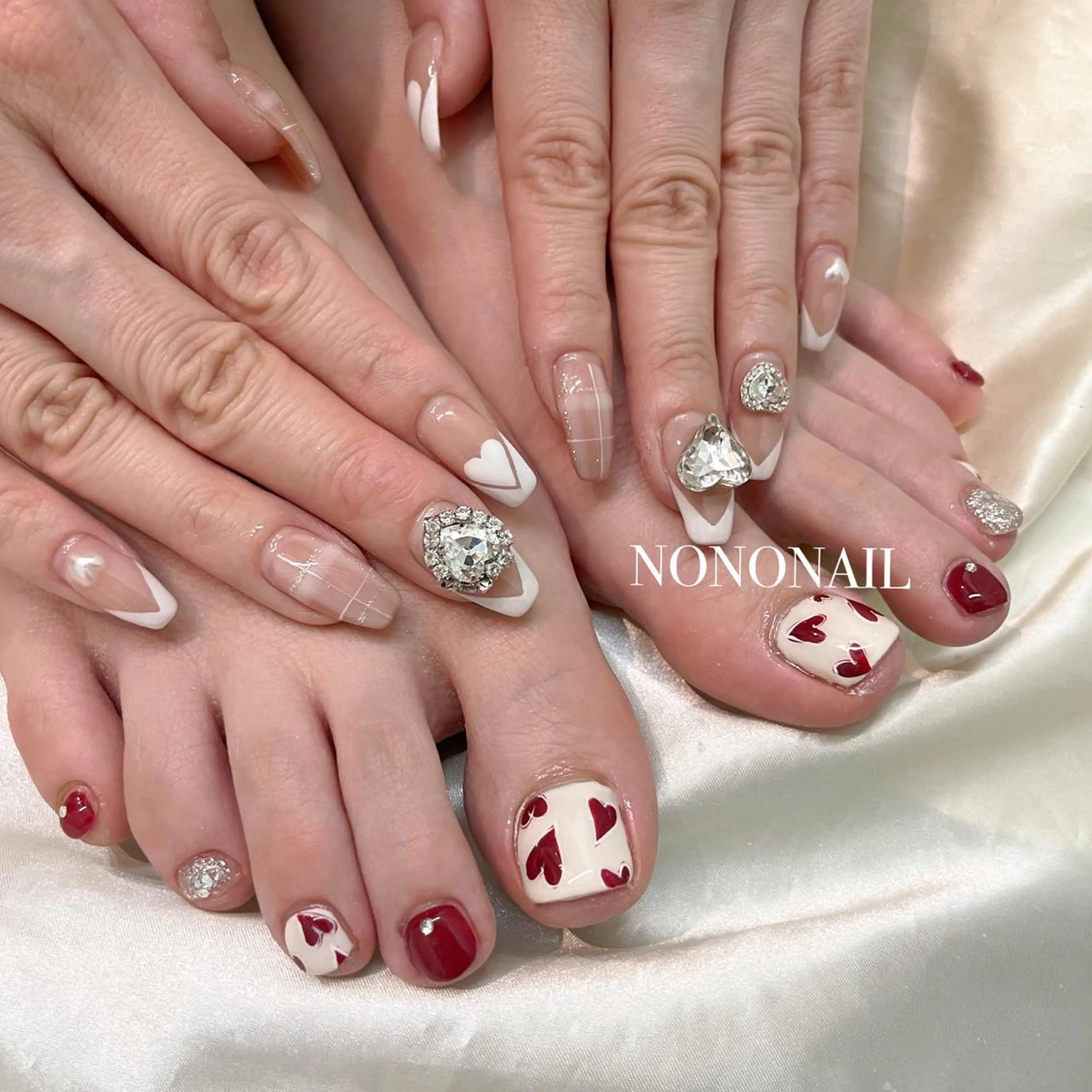 ネイル フットネイル ハート ume hairsalon所属・nono/ 熊取ﾈｲﾙｻﾛﾝのネイルデザイン
