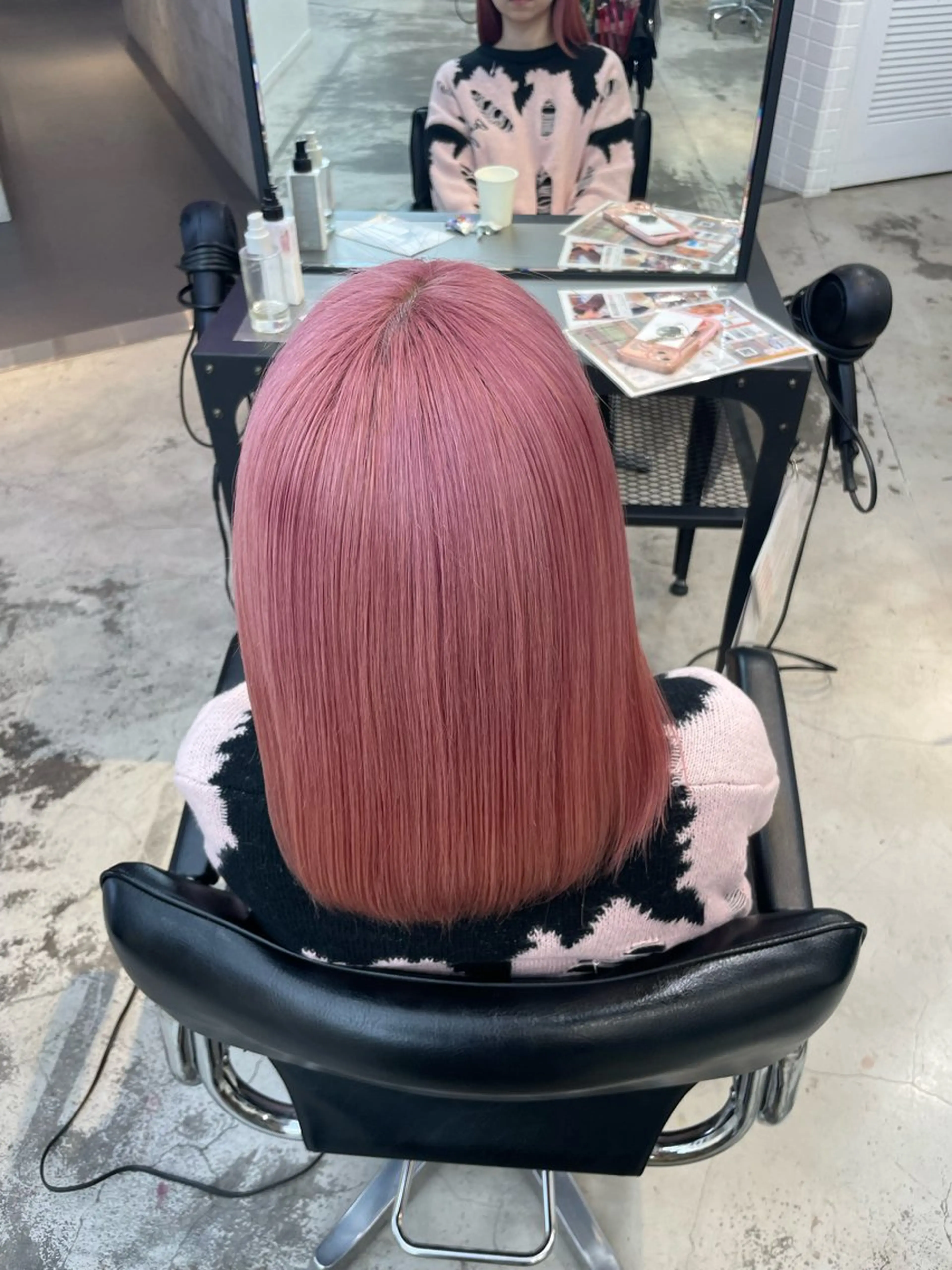 セミロング カラー ヘアカラー トリートメント ハイトーン×デザイン 🪽🫧HIKARIのヘアスタイル