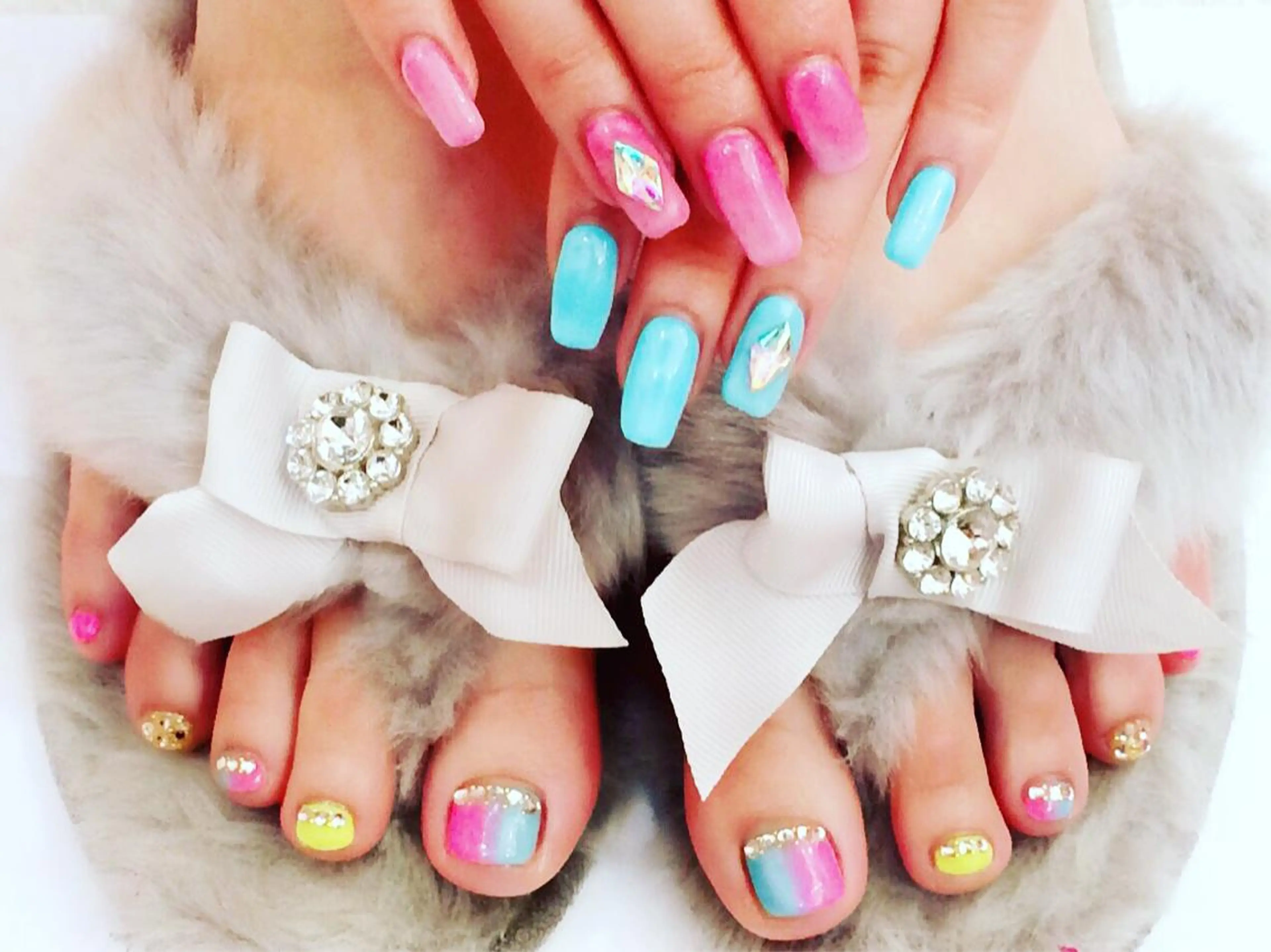 セミロング カラー パーマ ヘアアレンジ メンズ キッズ ネイル マツエク・マツパ 学生（メンズ向け） 付け放題 学生 アートネイル フットネイル NAILSGOGO shibuyaのネイルデザイン