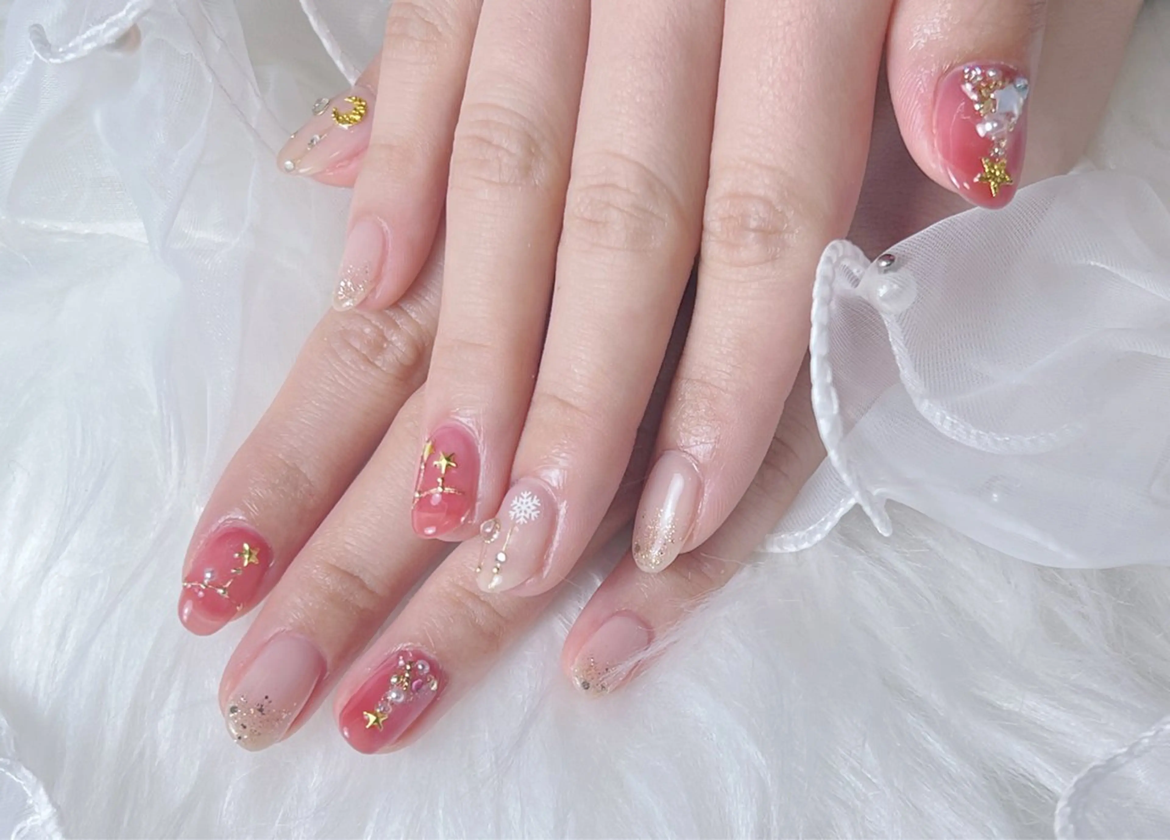 ネイル ハンドネイル 🦋y y Nail 🤍のネイルデザイン