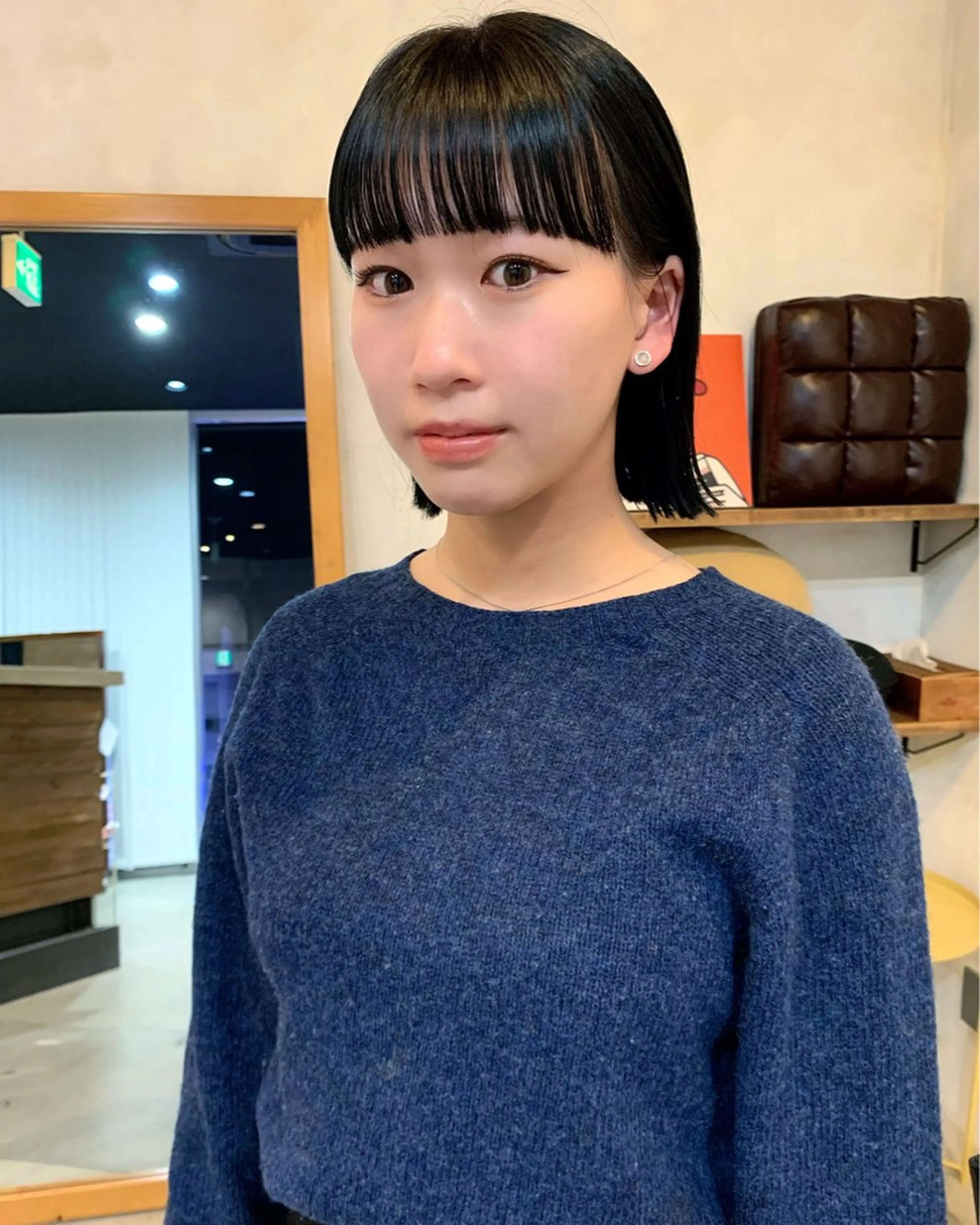 ミディアム カラー 切りっぱなしボブ ボブ カット トリートメント 庄司 朱里のヘアスタイル