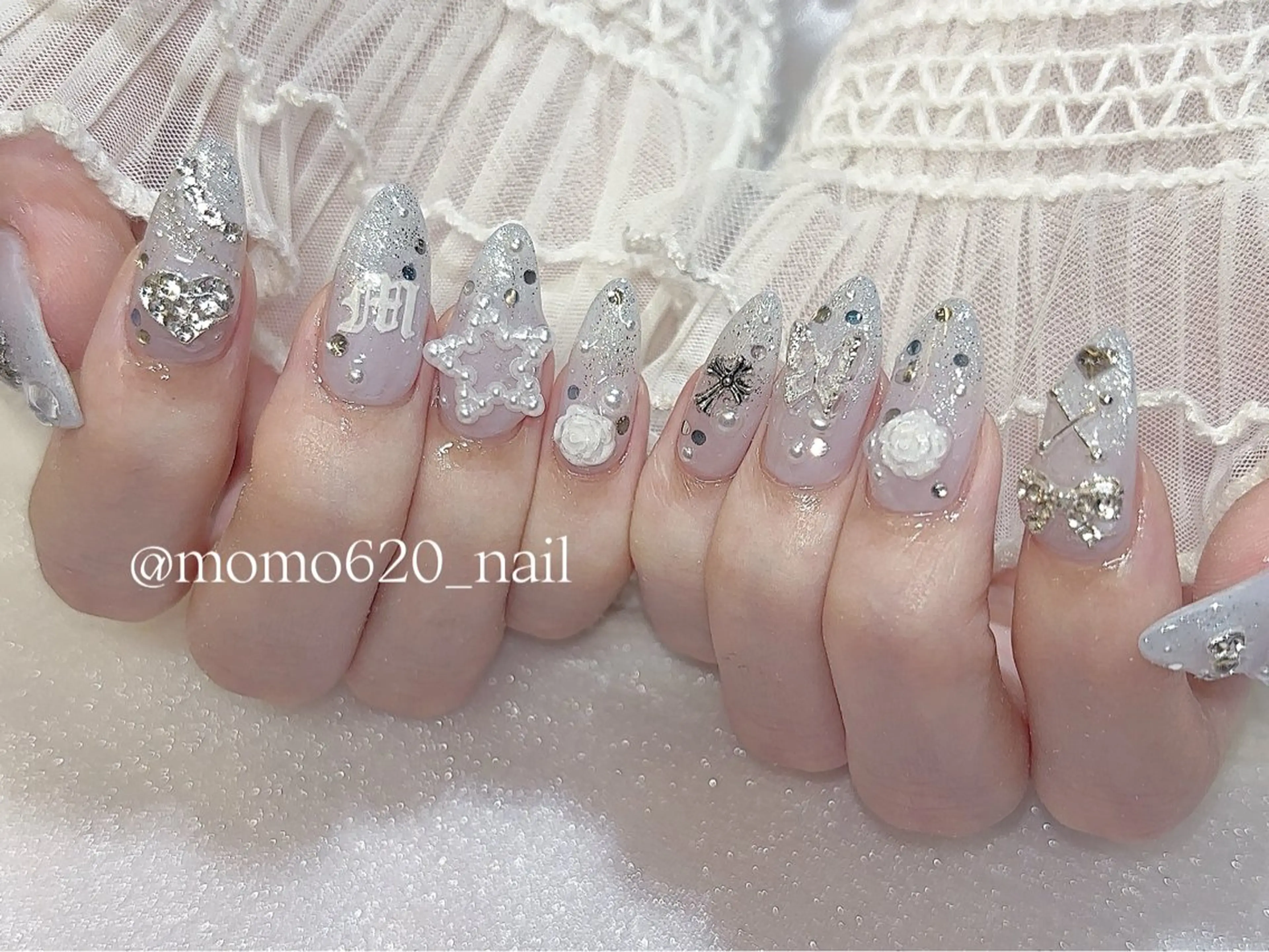 ネイル ハンドネイル フットネイル nailsalon moca 堀江店所属・moca堀江店 momokaのネイルデザイン