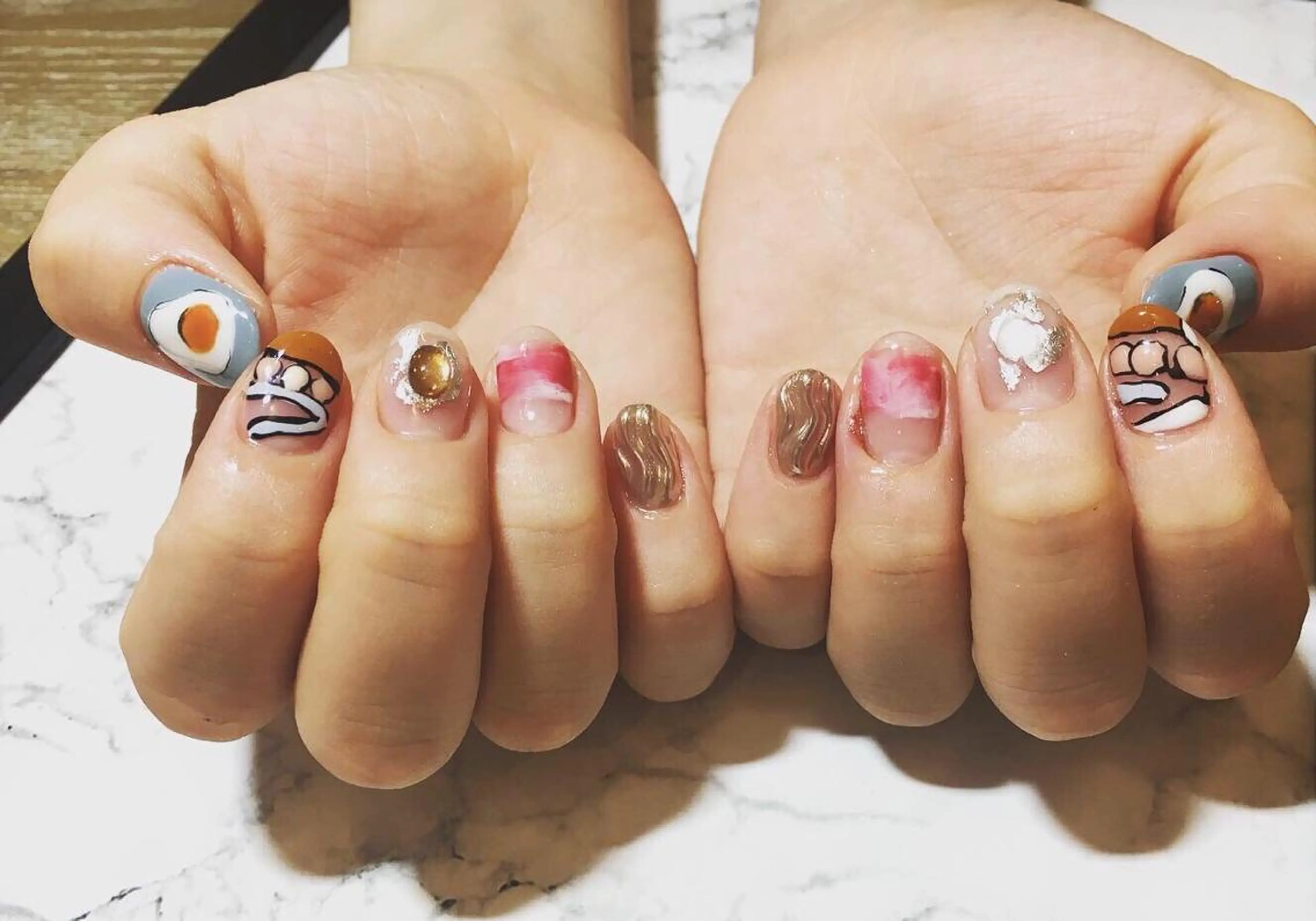 ネイル 持ち込み ハンドネイル LOVE NAIL 💕Sonoのネイルデザイン