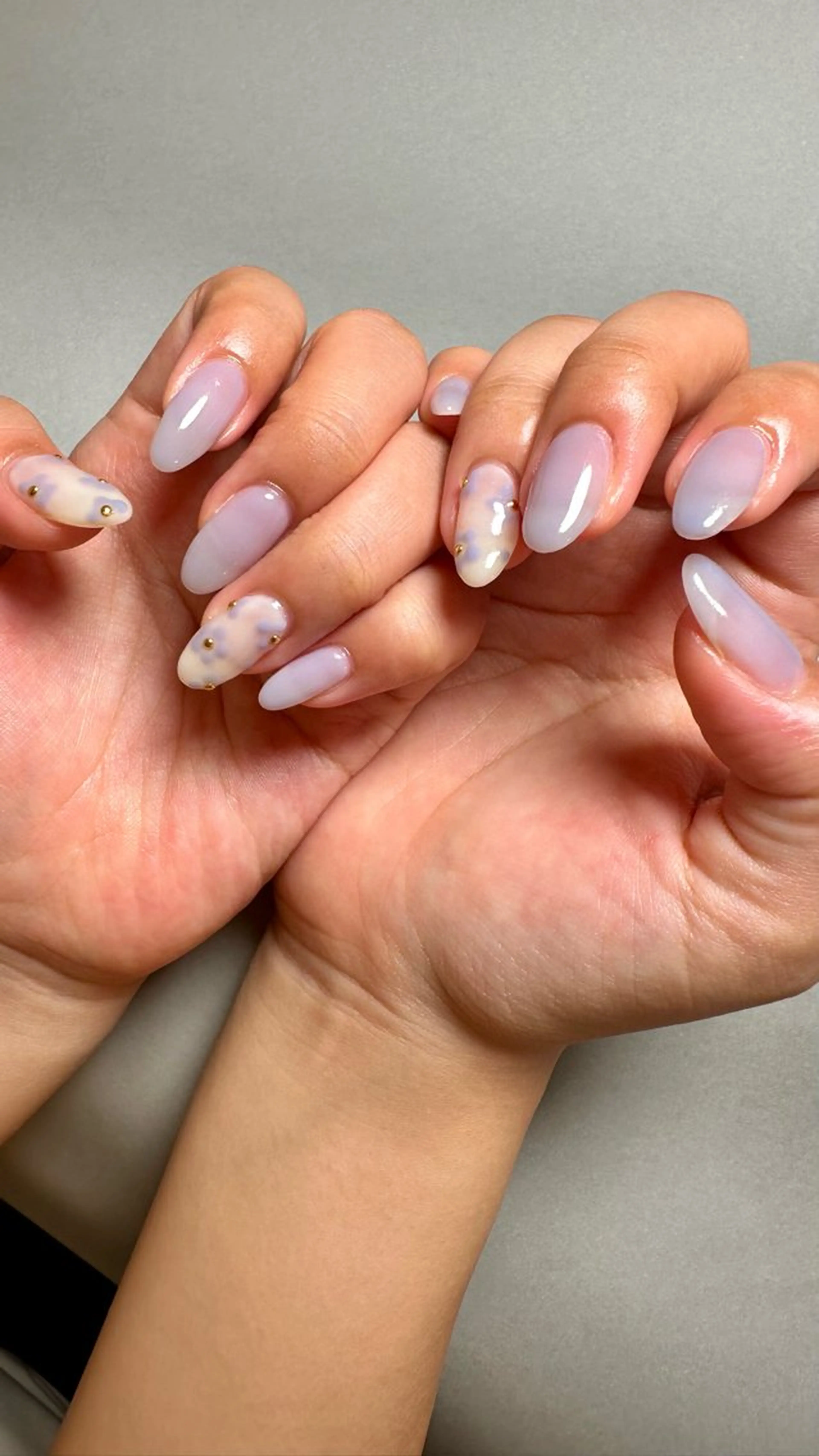 ネイル ニュアンスネイル ハンドネイル ハンドケア Atelier Ariのネイルデザイン
