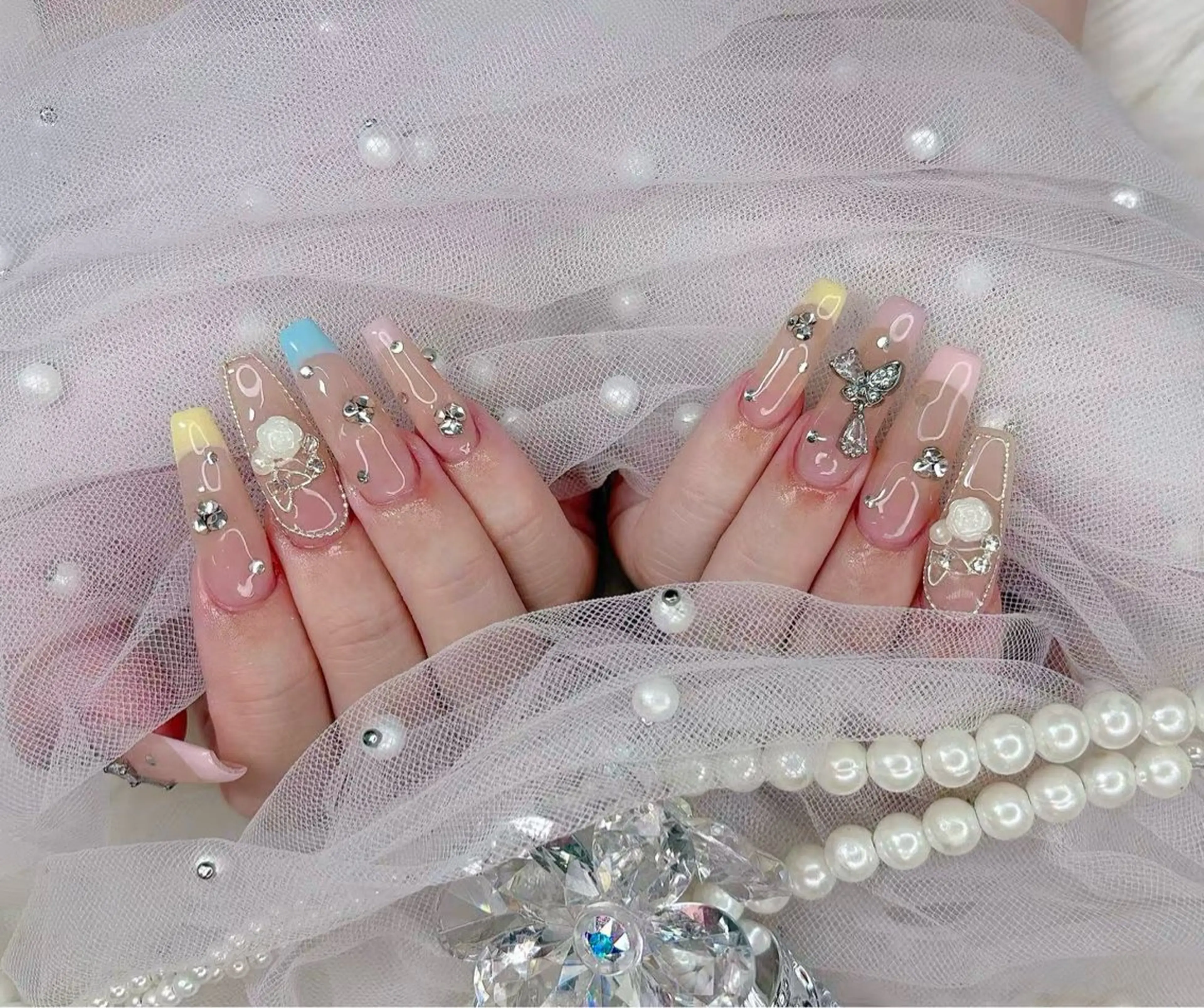 ネイル R nailsalon所属・R salonのネイルデザイン