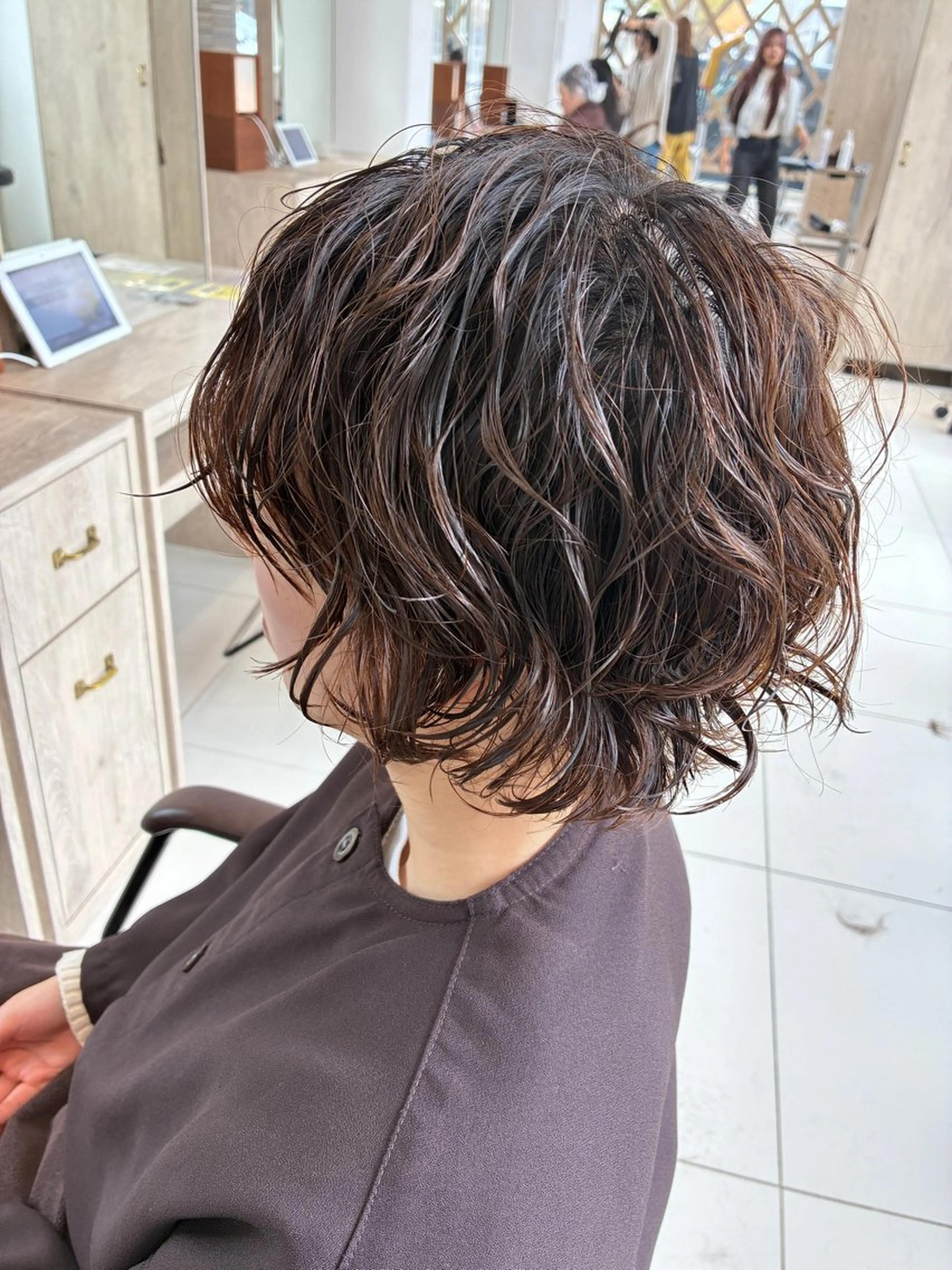 ショート パーマ ニシムラ ユカリのヘアスタイル