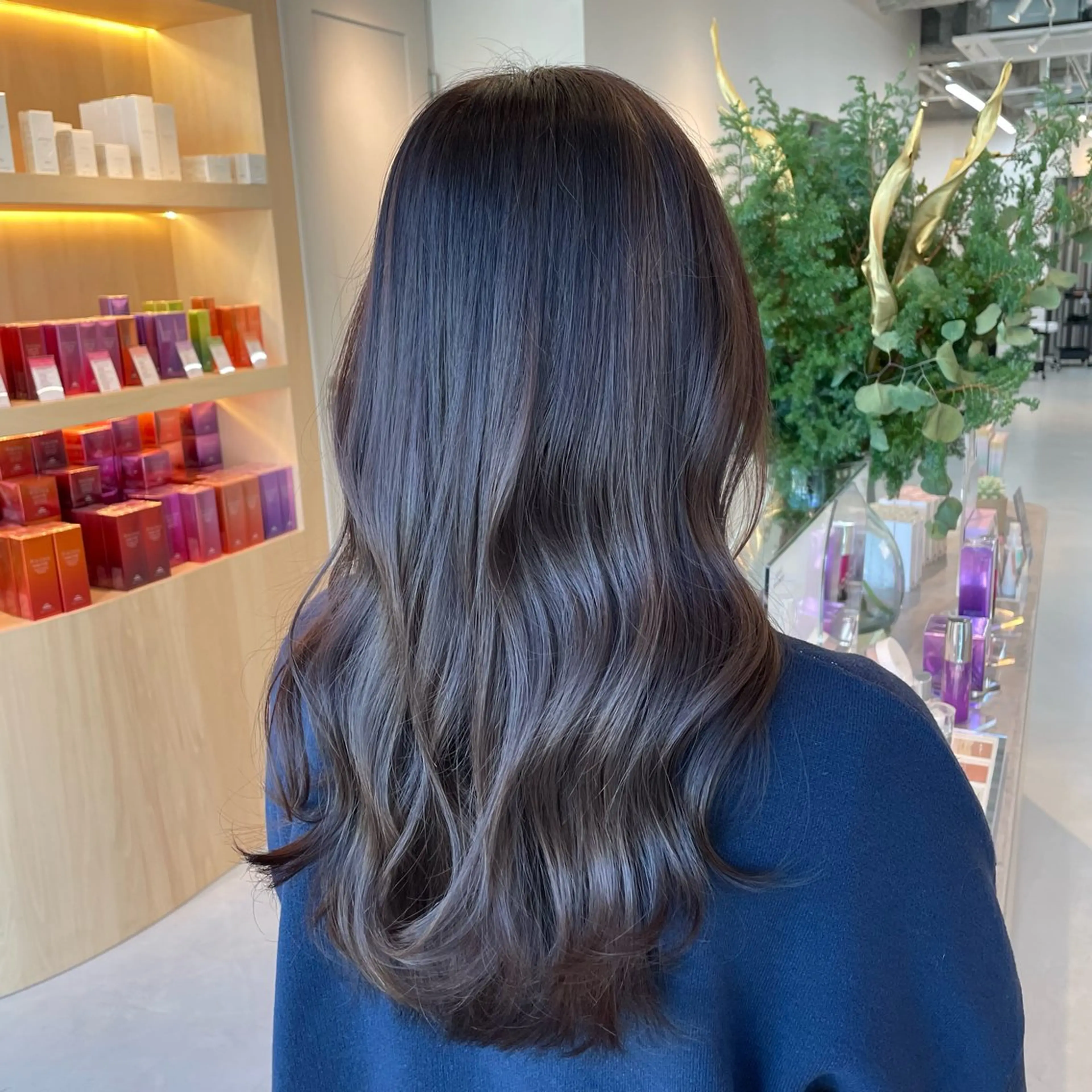 ロング カラー sida/西村真夜 /Aujuaソムリエのヘアスタイル