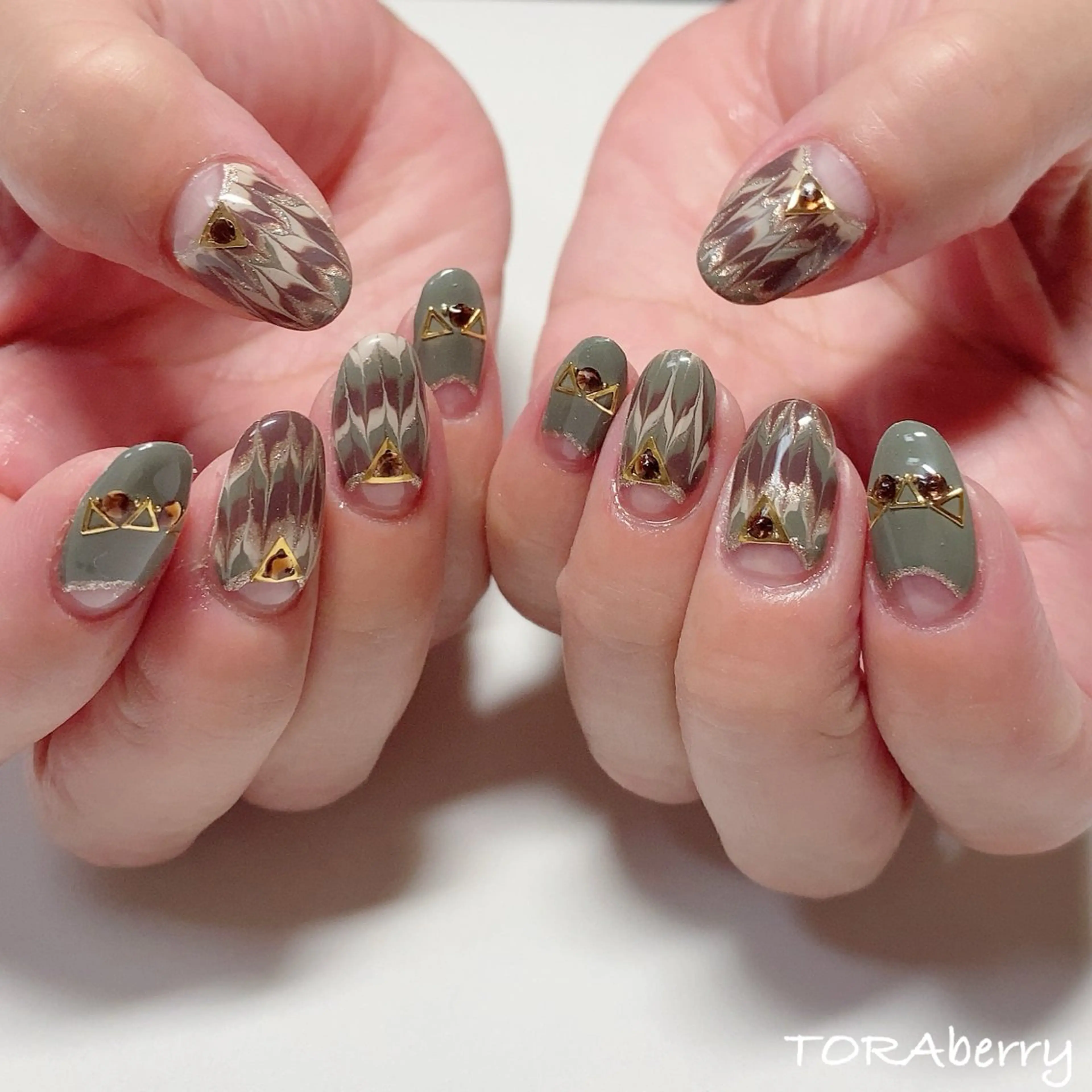 ネイル ハンドネイル ネイリスト なつみのネイルデザイン