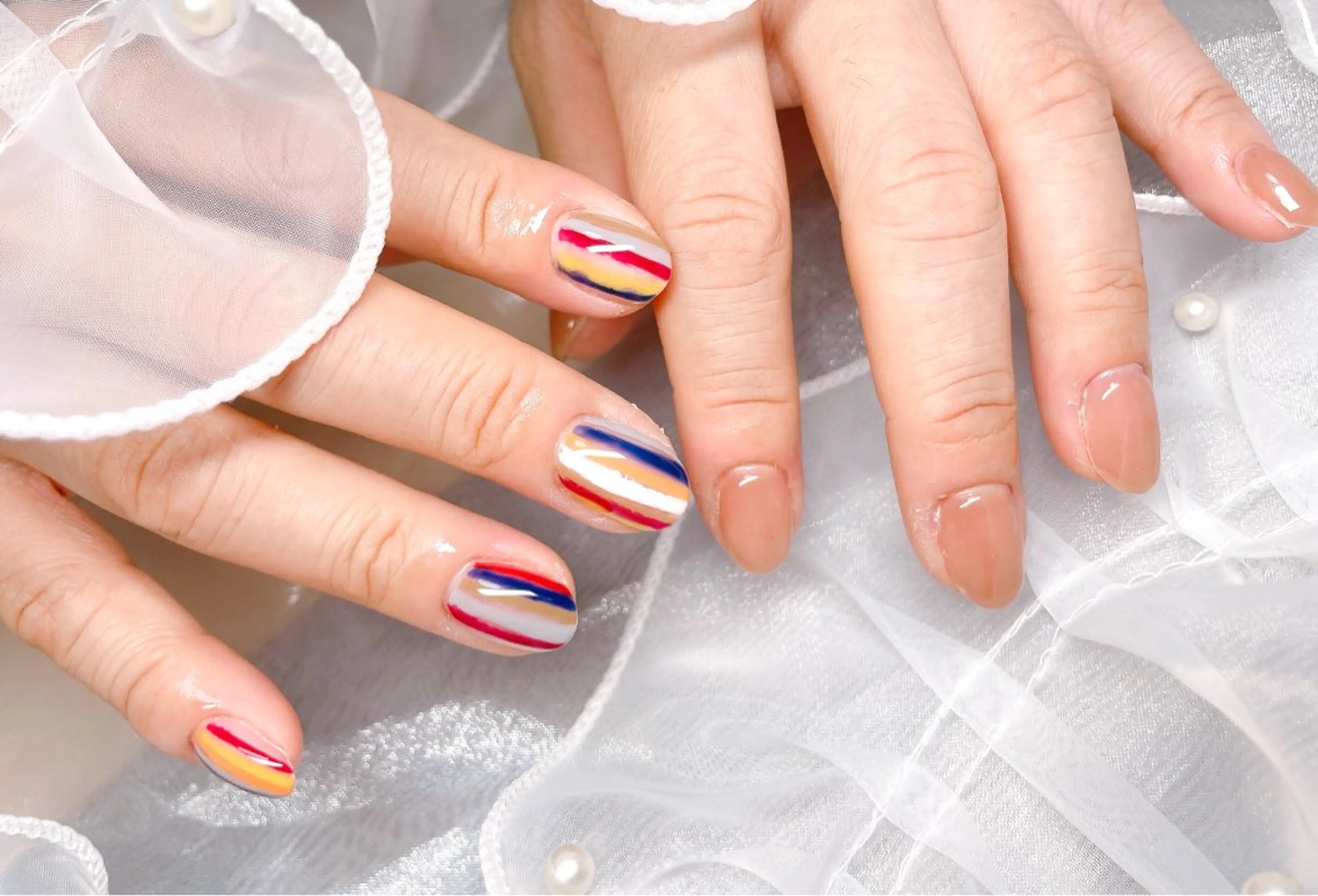ネイル ハンドネイル ハンドケア GAL_ NAILのネイルデザイン
