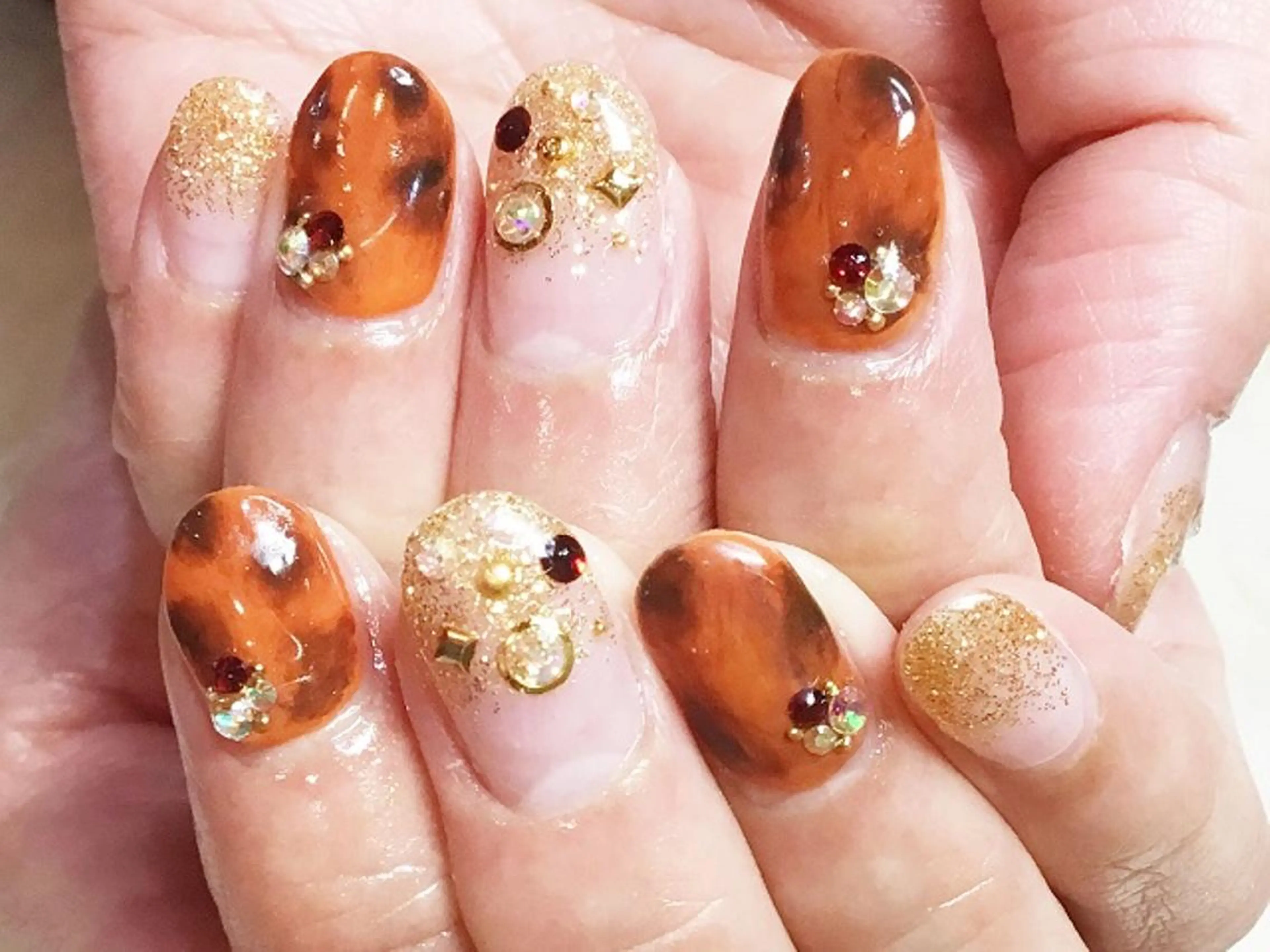 ネイル ハンドネイル Miku. Nのネイルデザイン