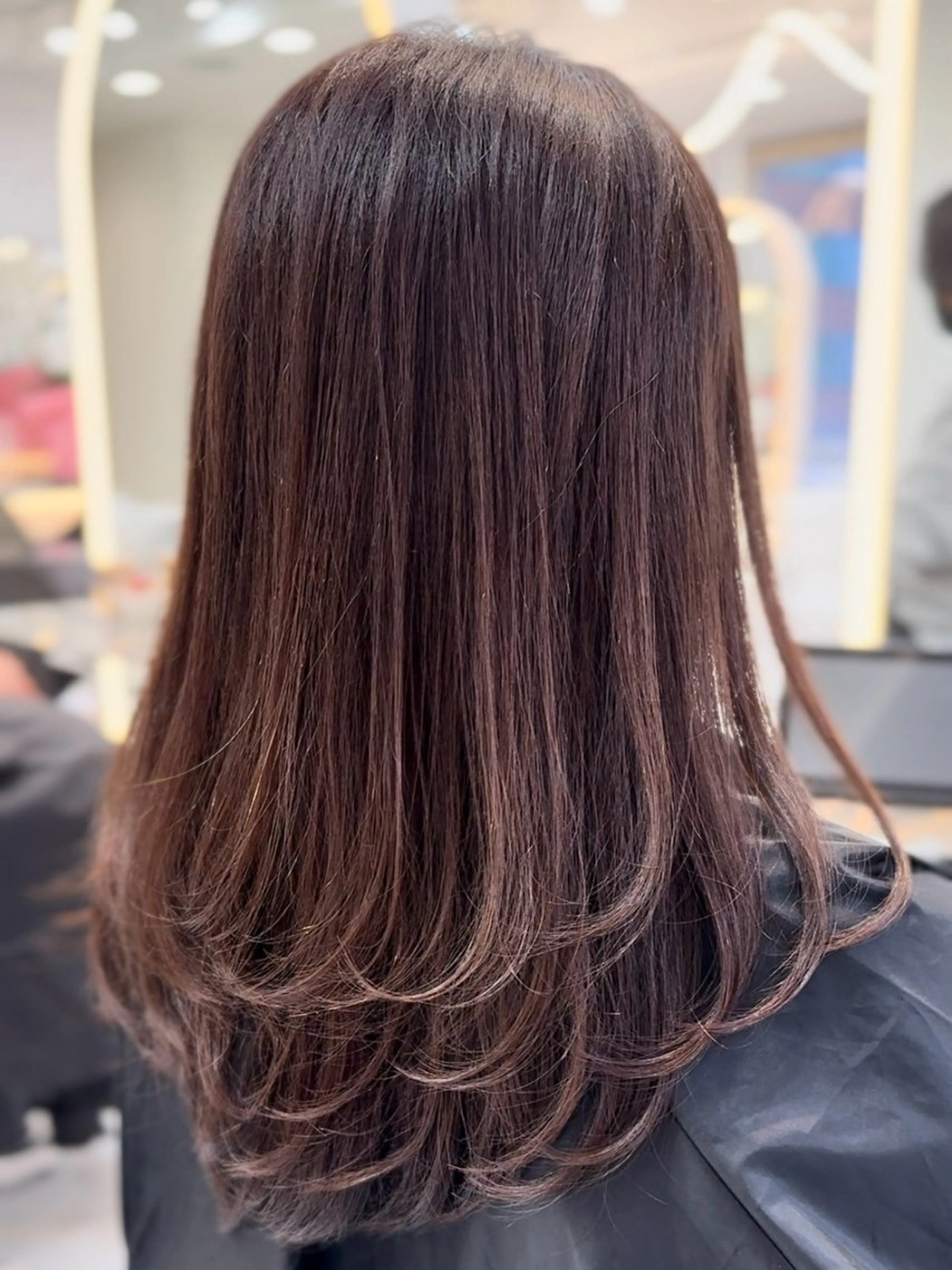 セミロング カラー カット ヘアカラー トリートメント Cloe所属・久世 聡のヘアスタイル