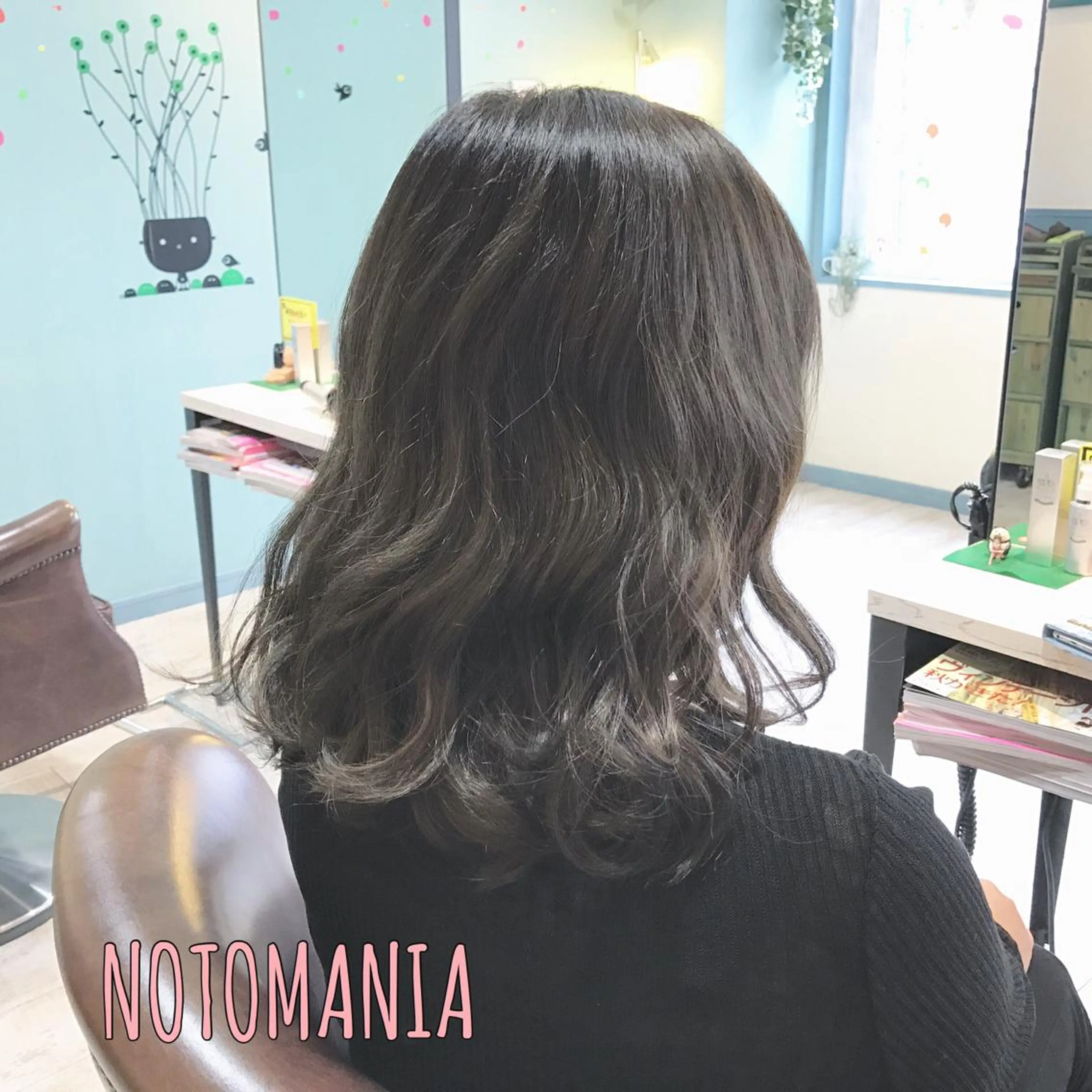 ショート ミディアム セミロング ロング カラー グラデーションカラー グレージュ ハイトーンカラー トリートメント イシハラ アズサのヘアスタイル
