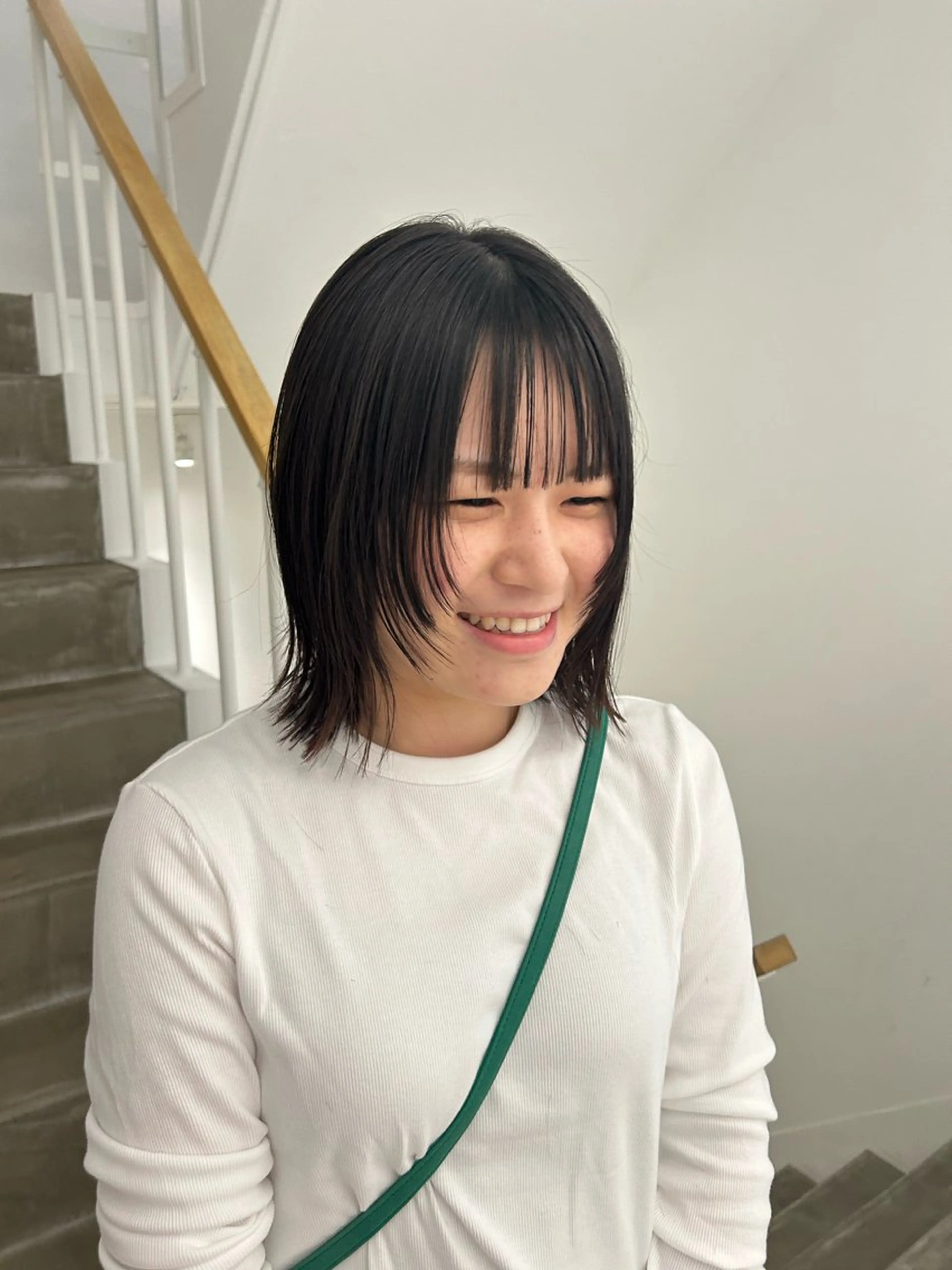 ミディアム 顔まわりレイヤー 顔周りカット レイヤーカット カット 縮毛矯正 トリートメント e･n･u烏丸所属・やまのうち もえのヘアスタイル