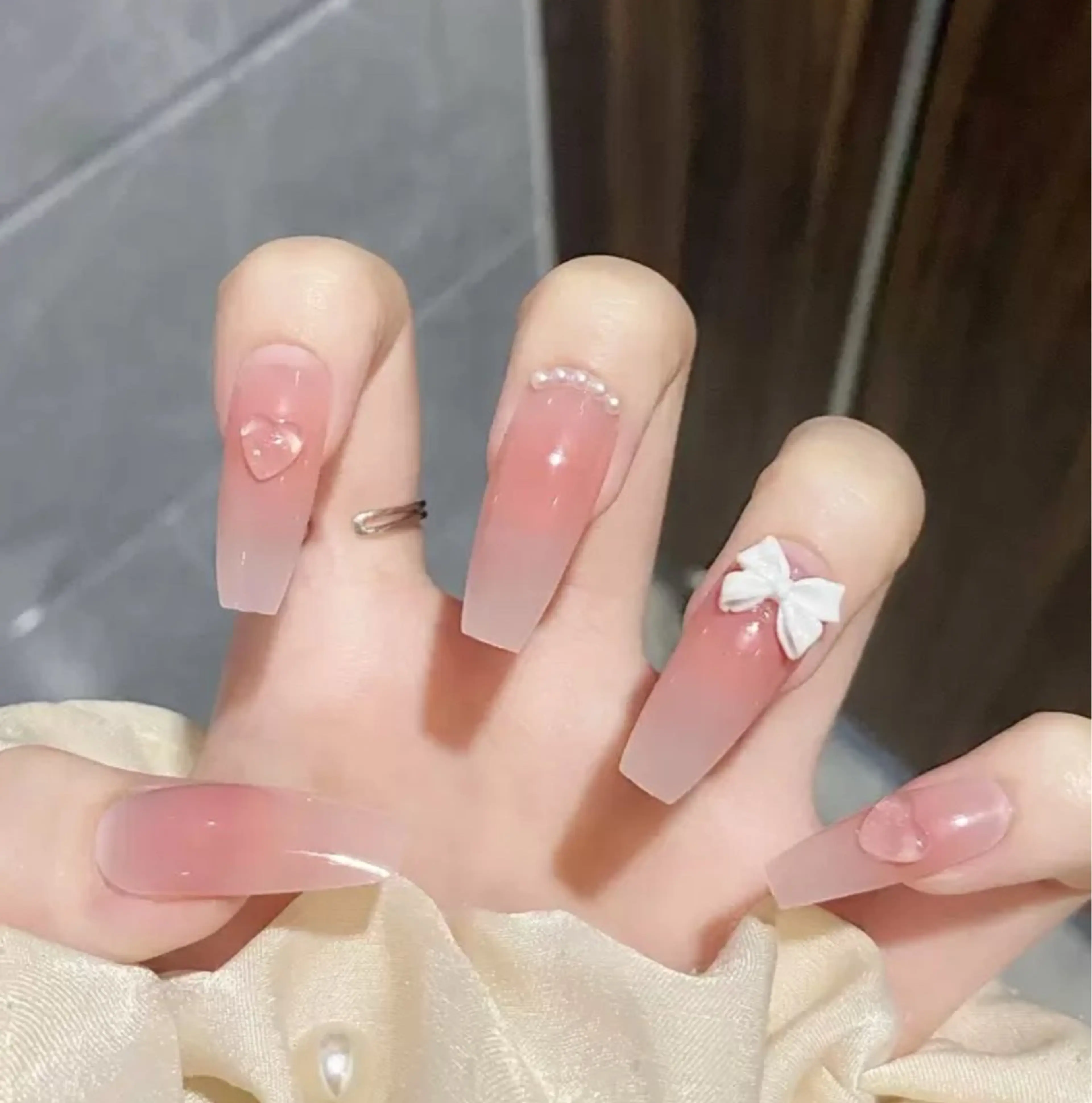 ネイル ハンドネイル ハンドケア あ きのネイルデザイン