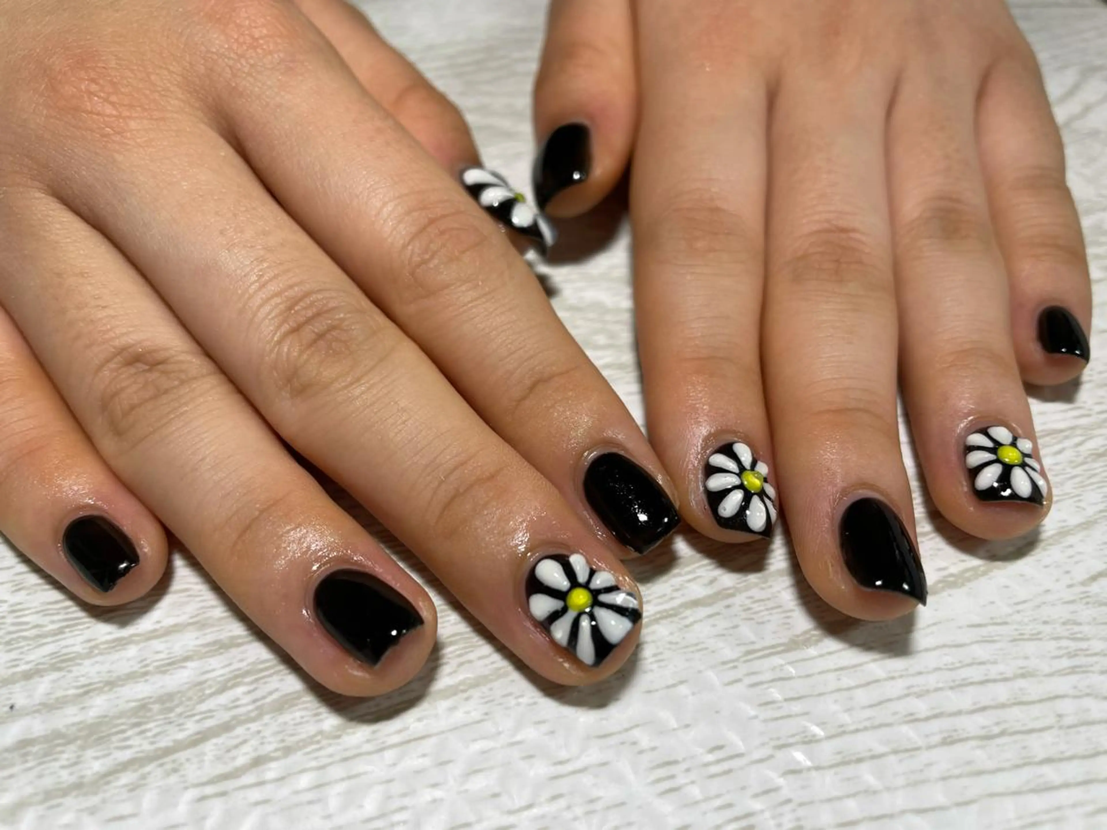 ネイル ハンドネイル Ulu  Nail 🌱自宅サロンのネイルデザイン