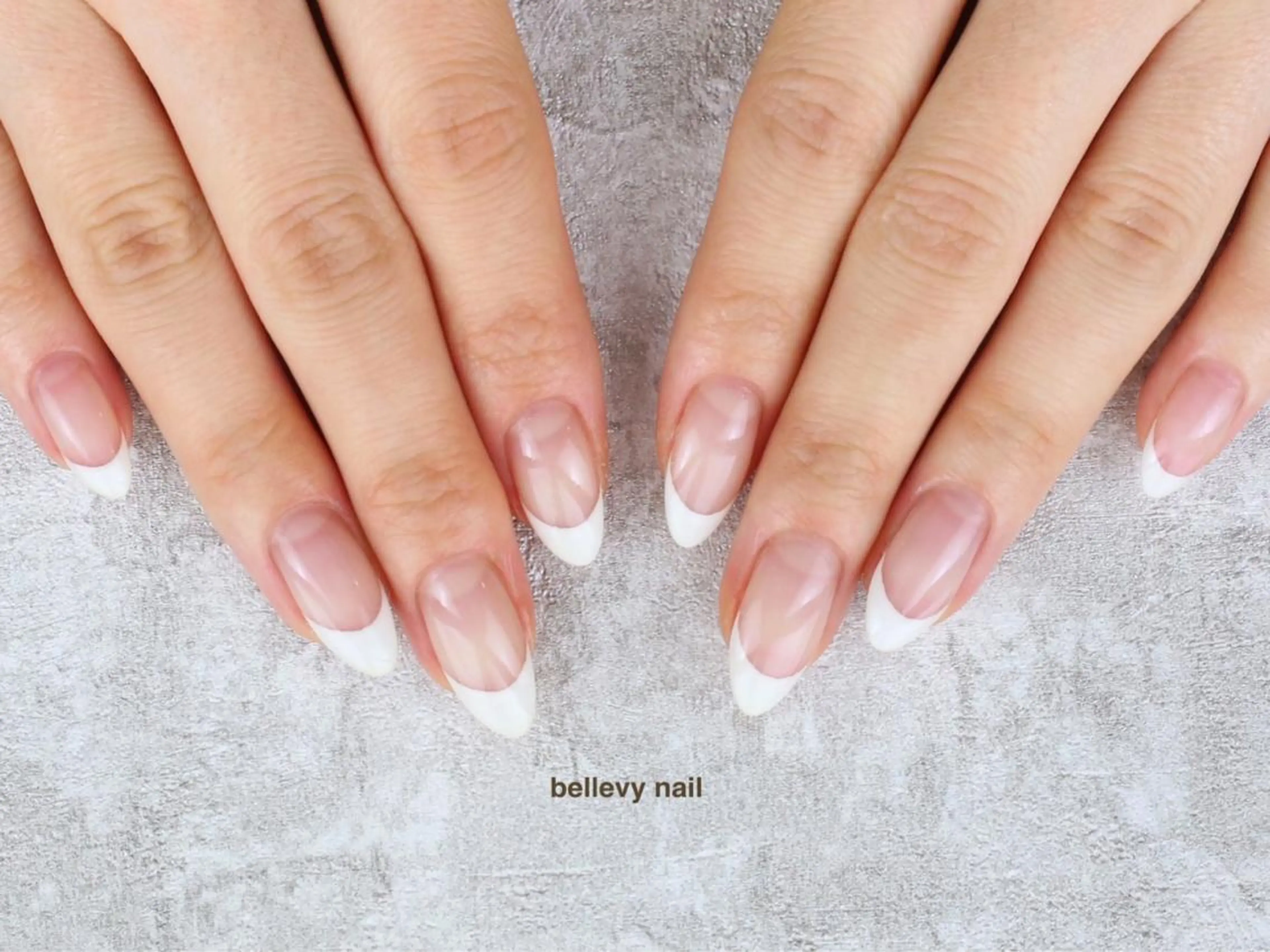 ネイル フレンチネイル ハンドネイル bellevy所属・藤原 はずきのネイルデザイン