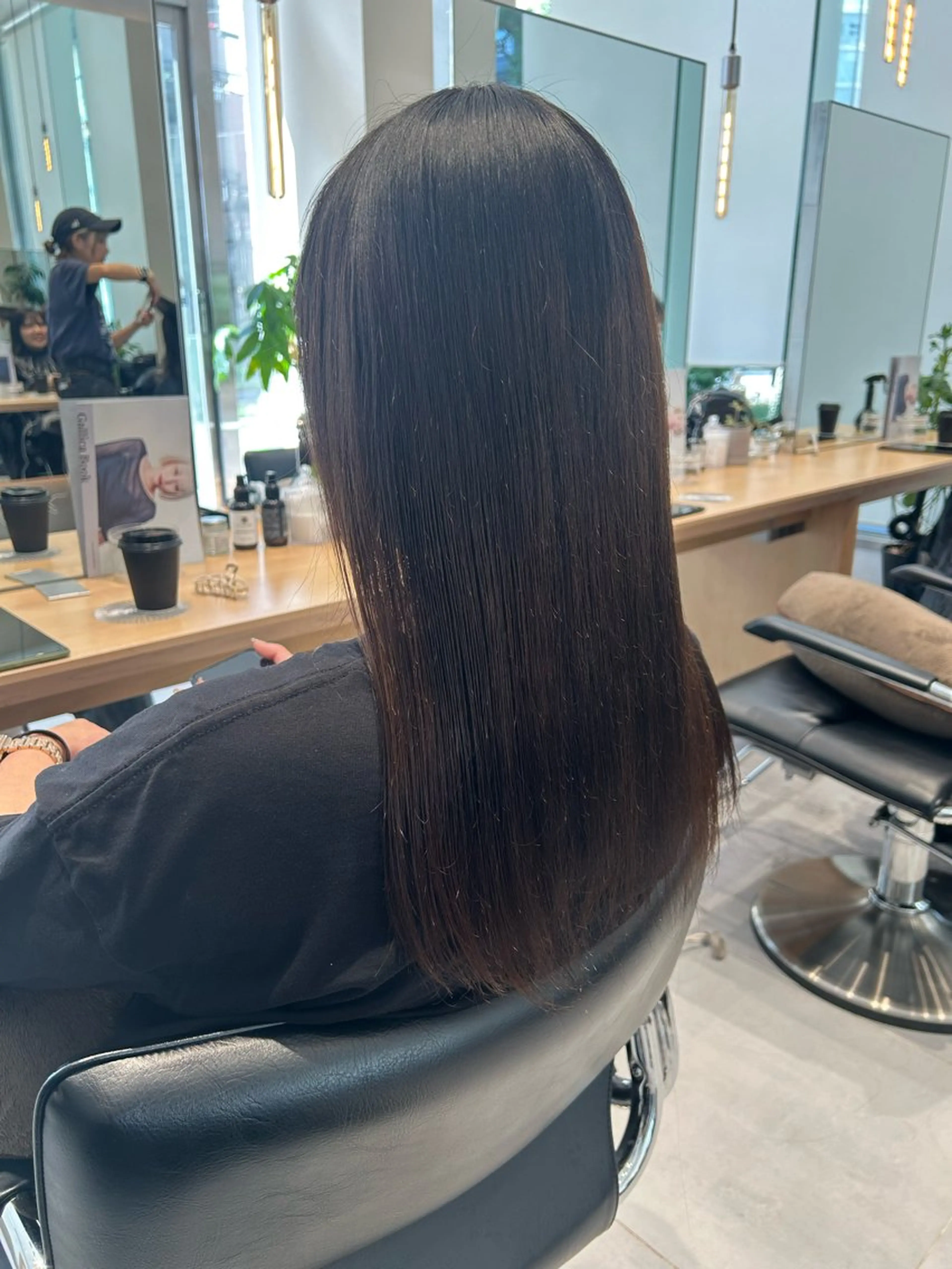 ロング 風香🪼レイヤー /透明感カラーのヘアスタイル