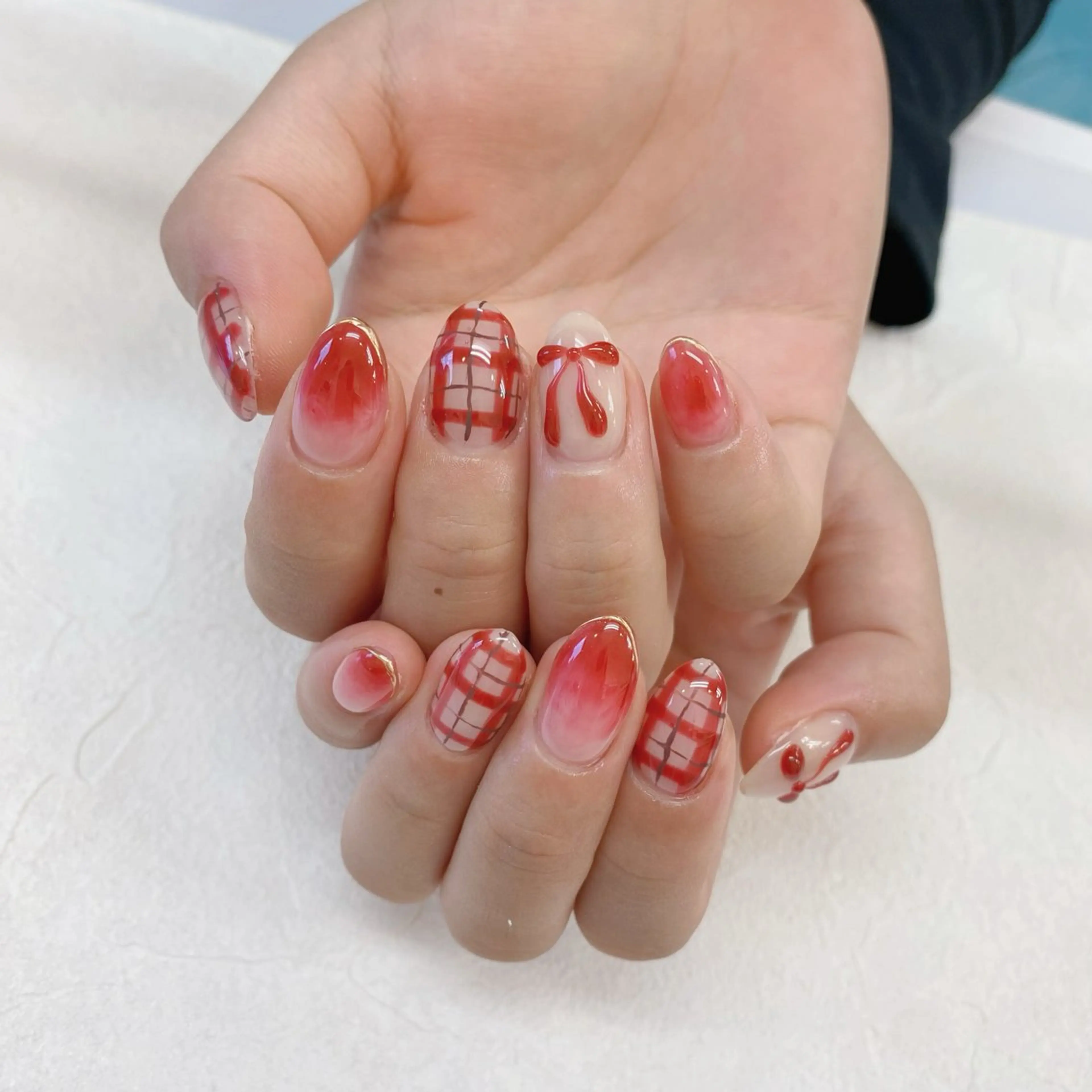 ネイル Annailsalon所属・E miのネイルデザイン