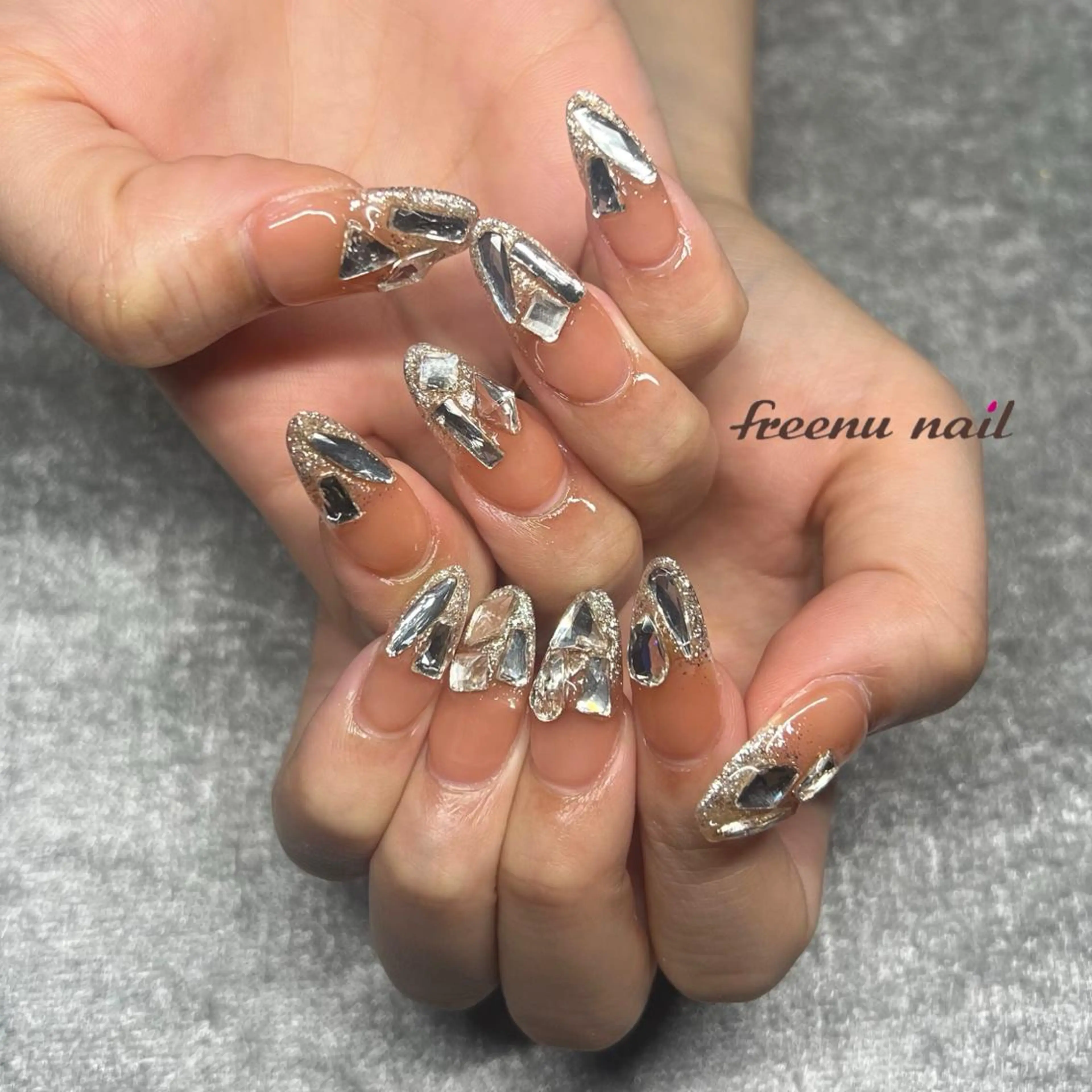 ネイル freenu nail【24H】のネイルデザイン
