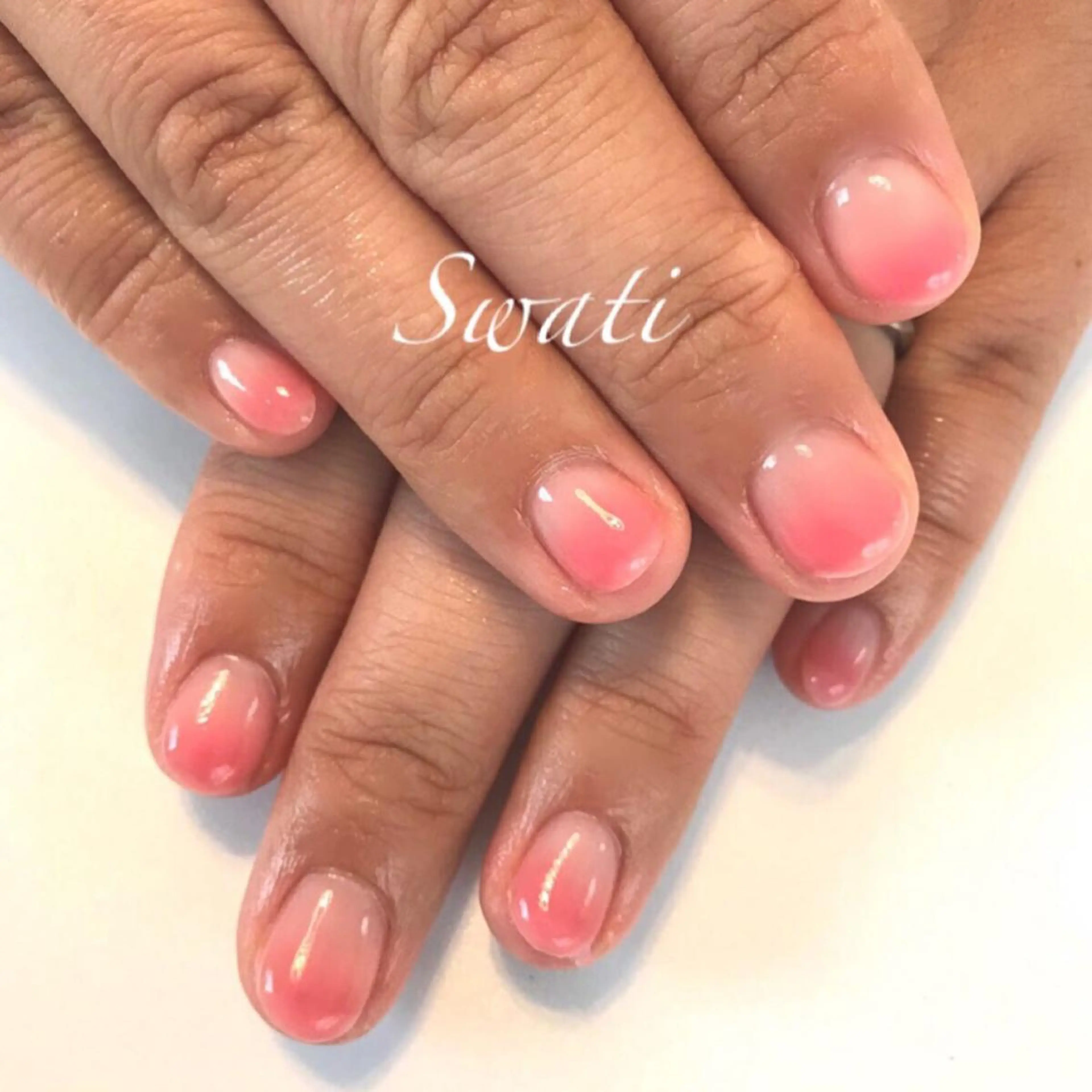 ネイル アートネイル グラデーション オフィスネイル ピンク シンプルネイル yuko (ネイリスト)のネイルデザイン