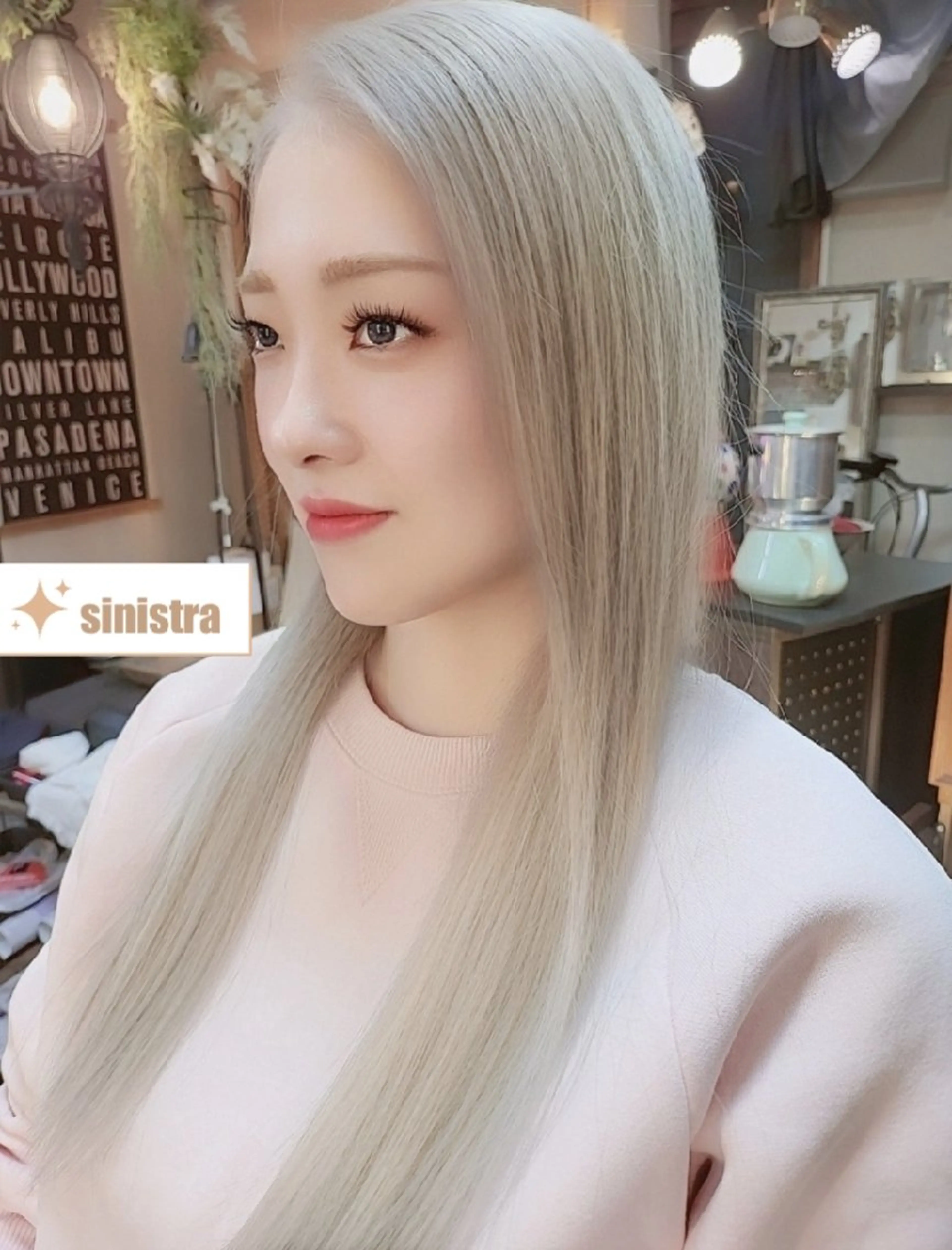 ロング カラー ブリーチ ヘアカラー sinistra シニストラ　足利山下店所属・FEMME SINISTRAのヘアスタイル