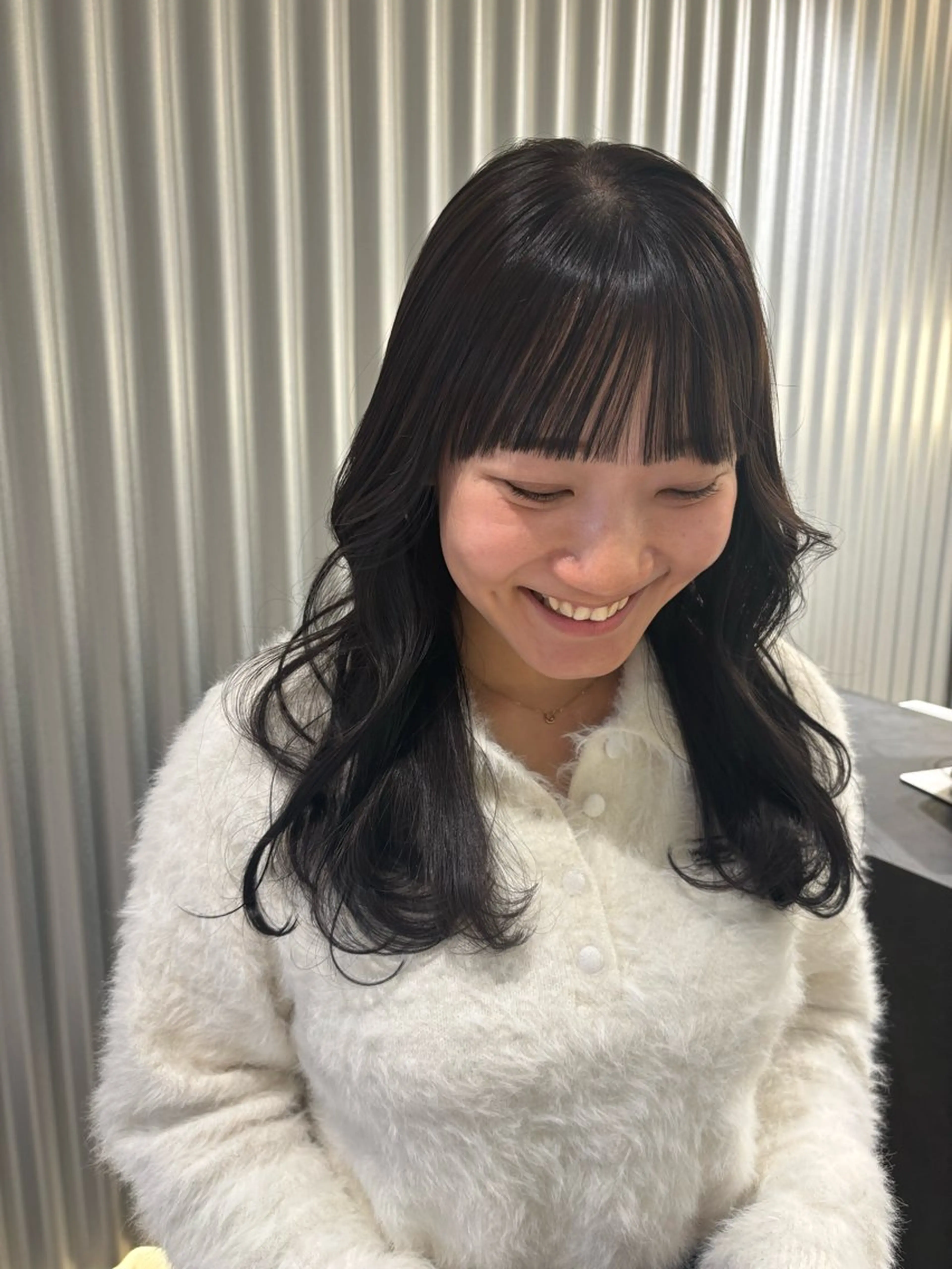 ミディアム カラー パーマ ヘアアレンジ グレージュ カット ヘアカラー トリートメント ヘッドスパ 押切 響 のヘアスタイル