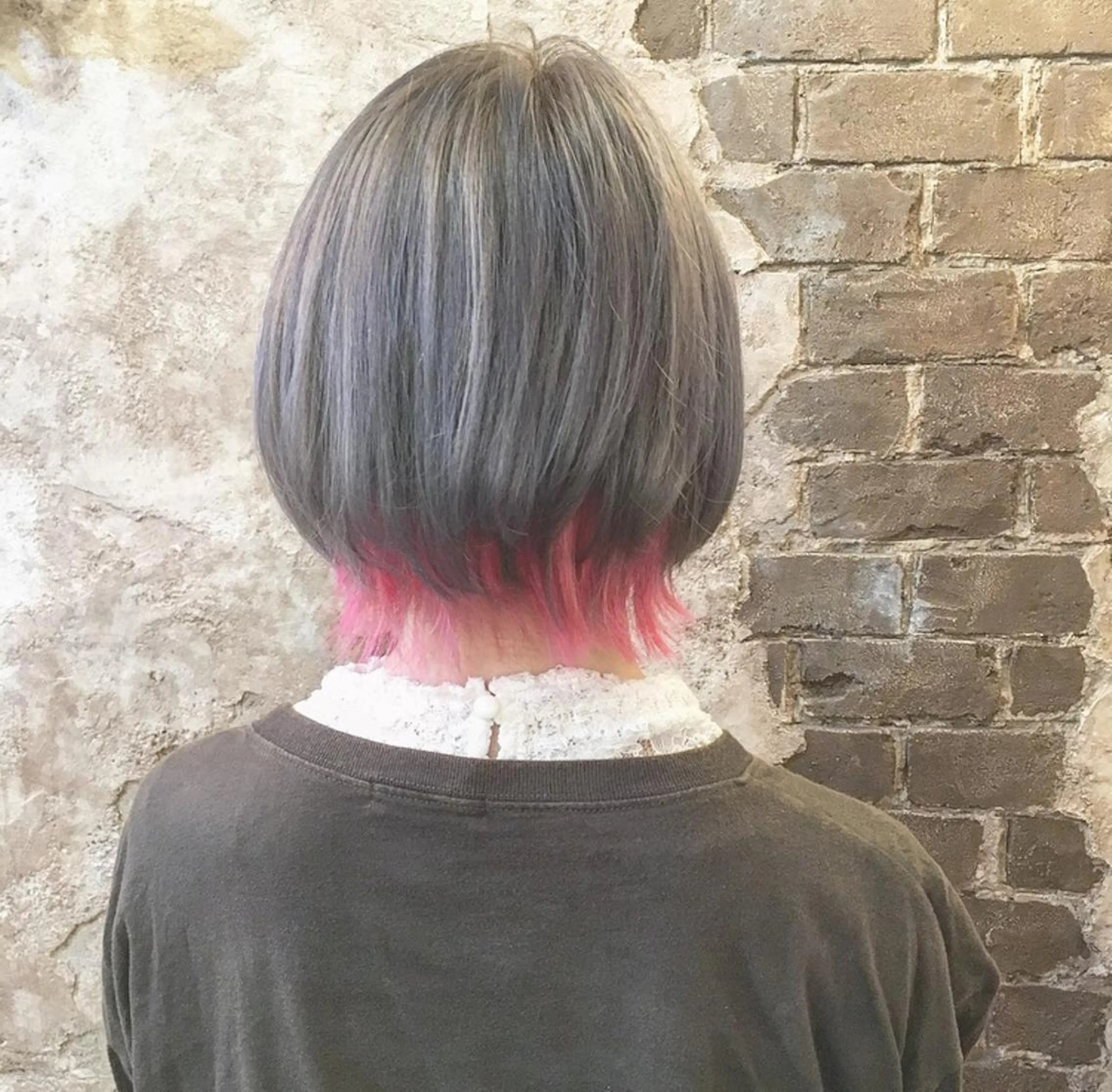 ショート カラー パーマ ブリーチ、パーマ 西部笑のヘアスタイル